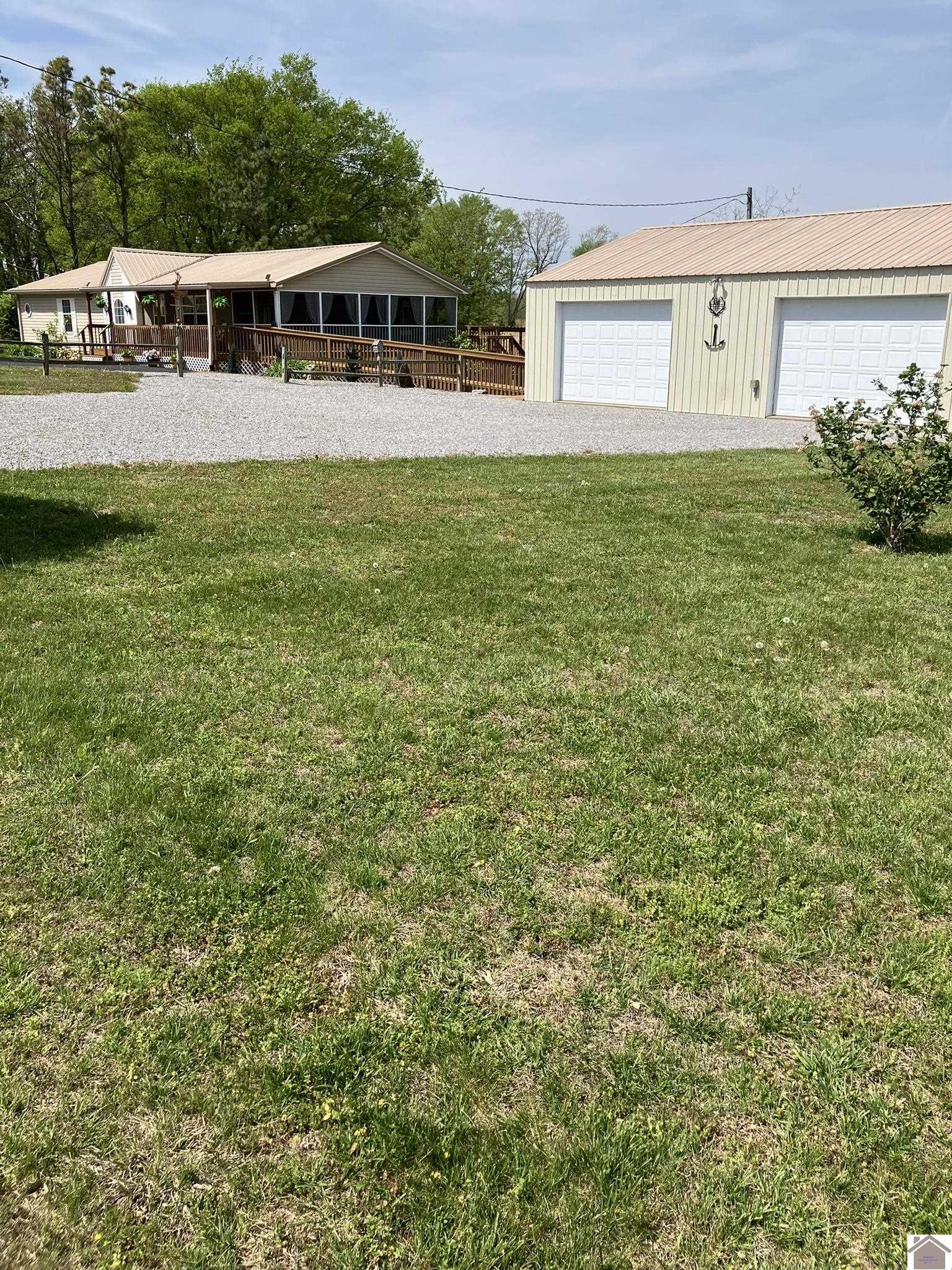 122 Breezy Loop Property Photo 21