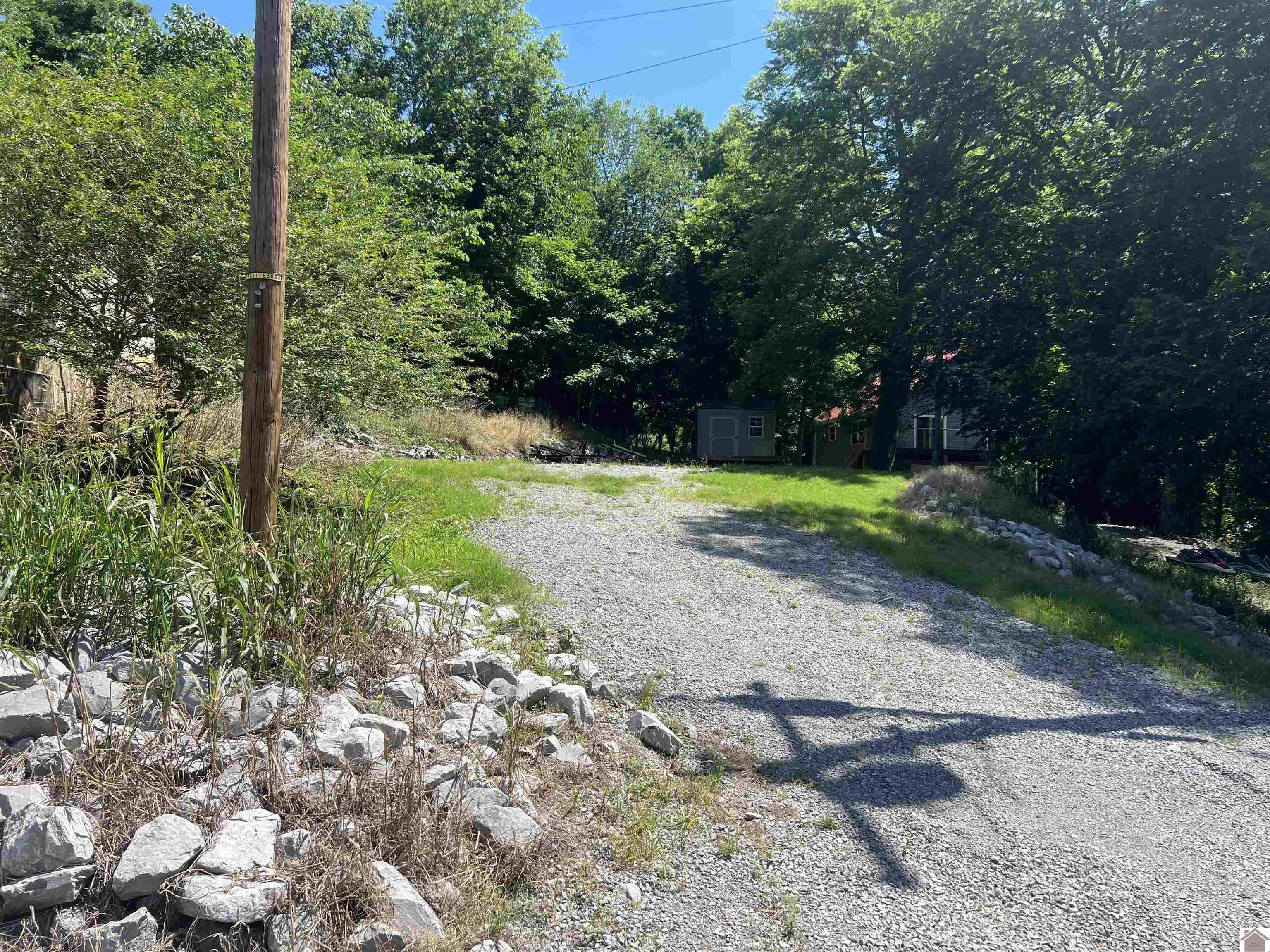 73 Lakeshore Dr Property Photo 3