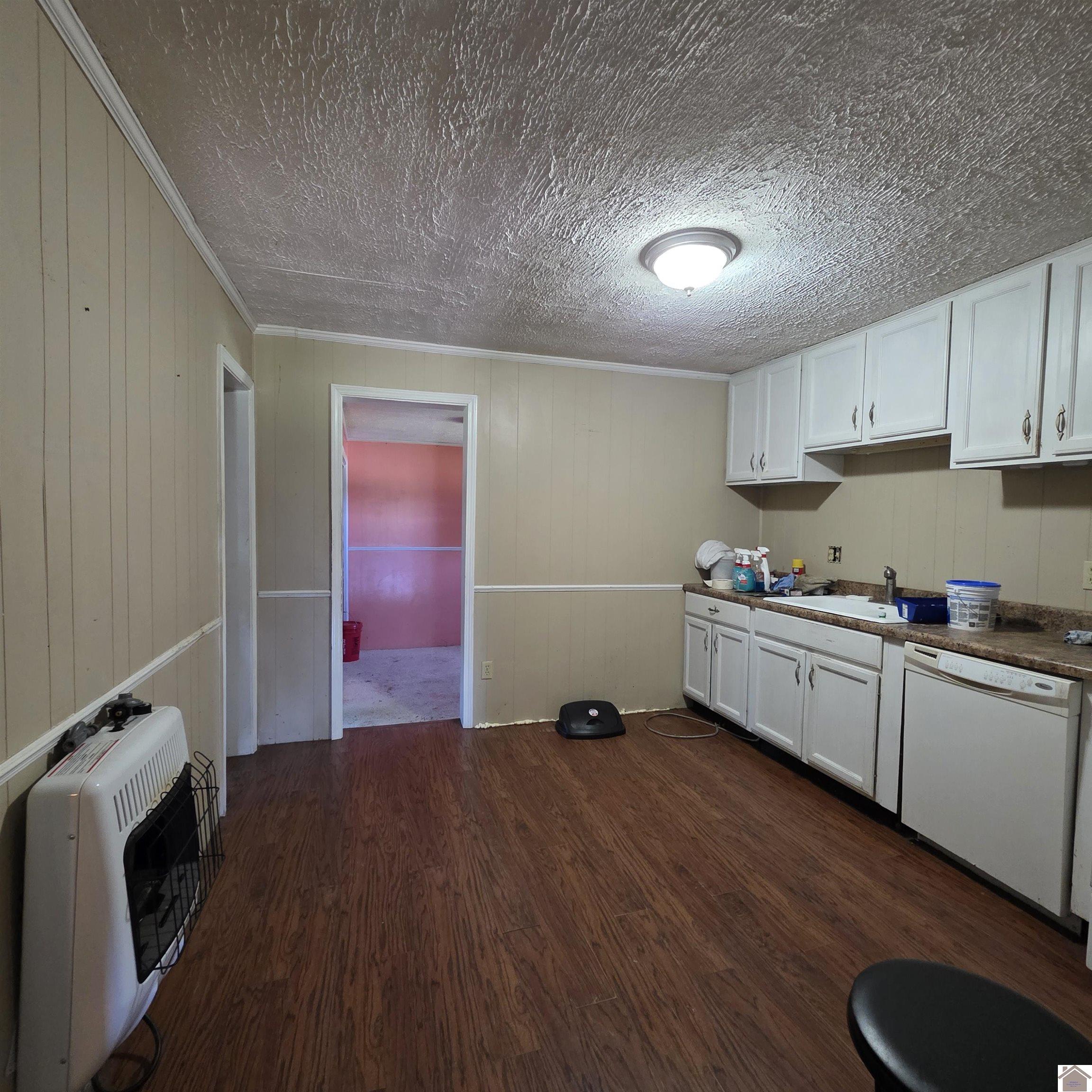 845 S County Line Road Property Photo 10