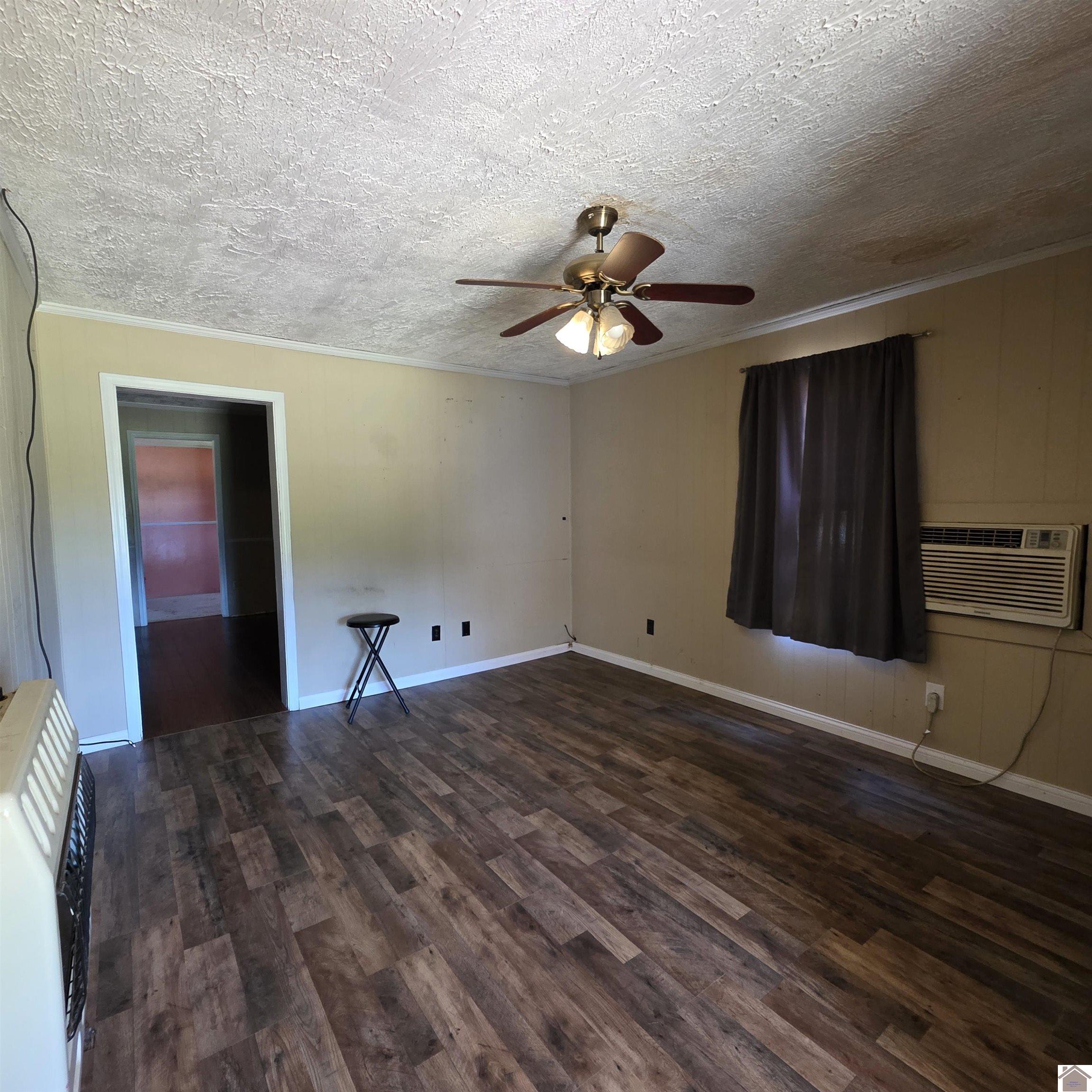 845 S County Line Road Property Photo 11