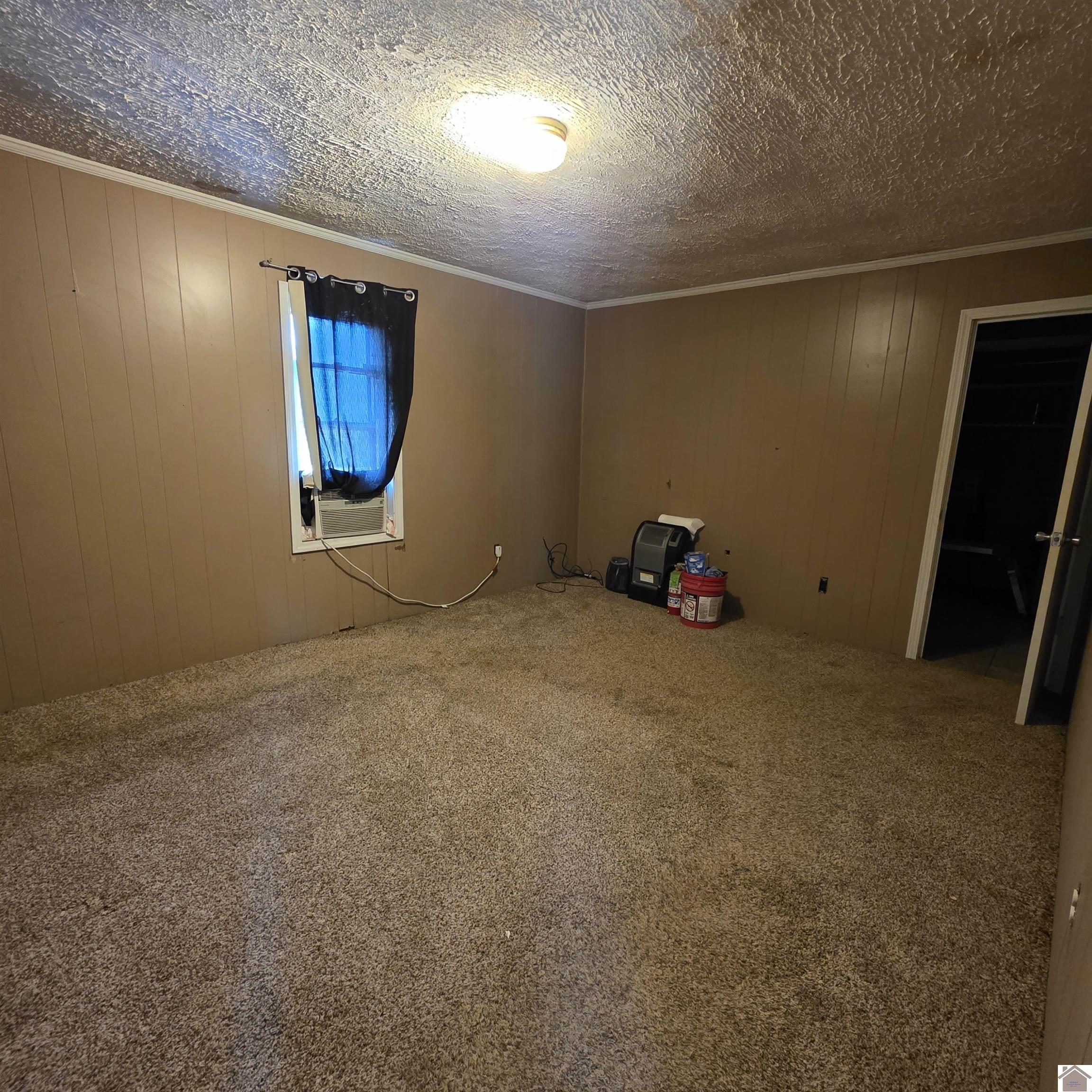 845 S County Line Road Property Photo 13