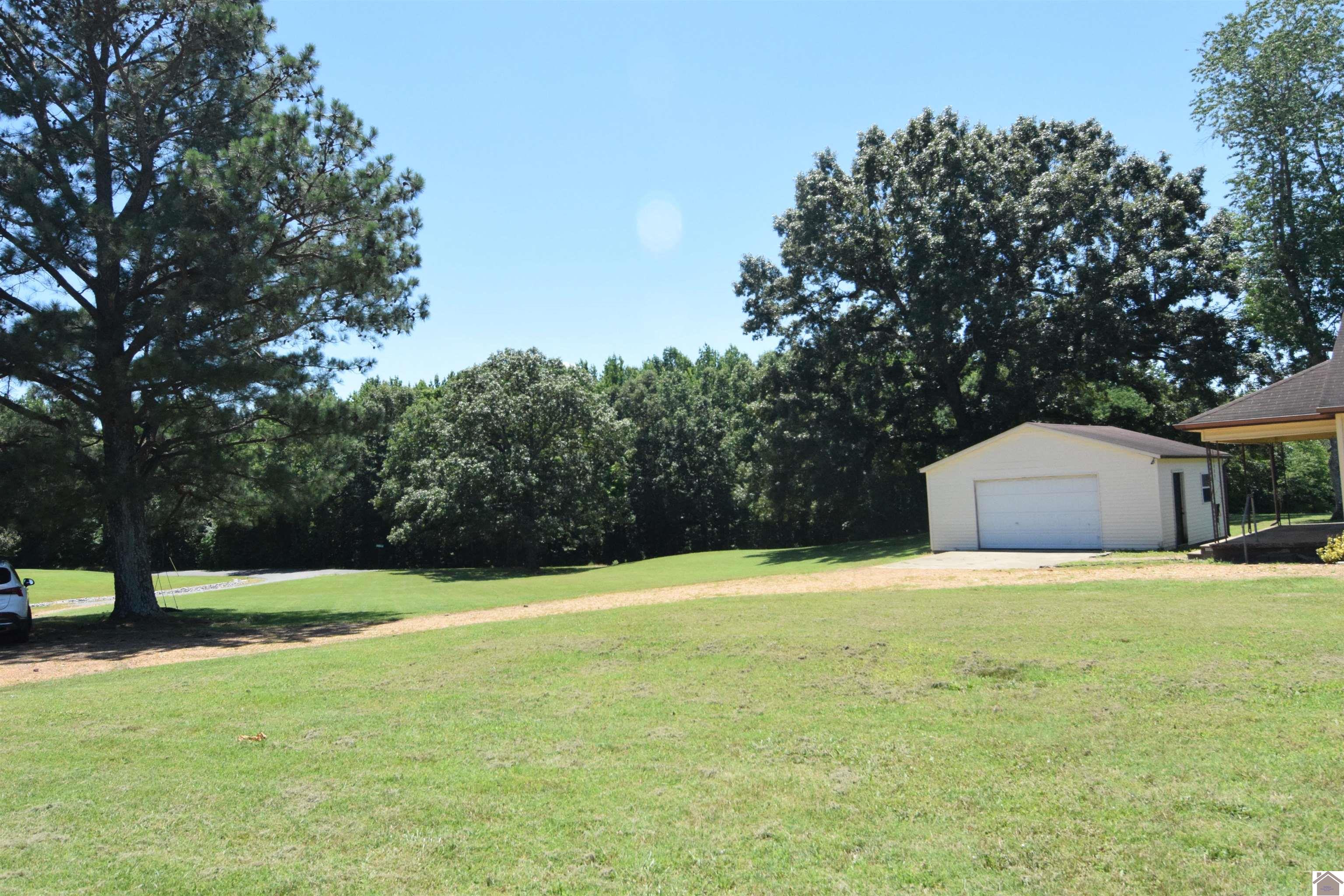 845 S County Line Road Property Photo 26