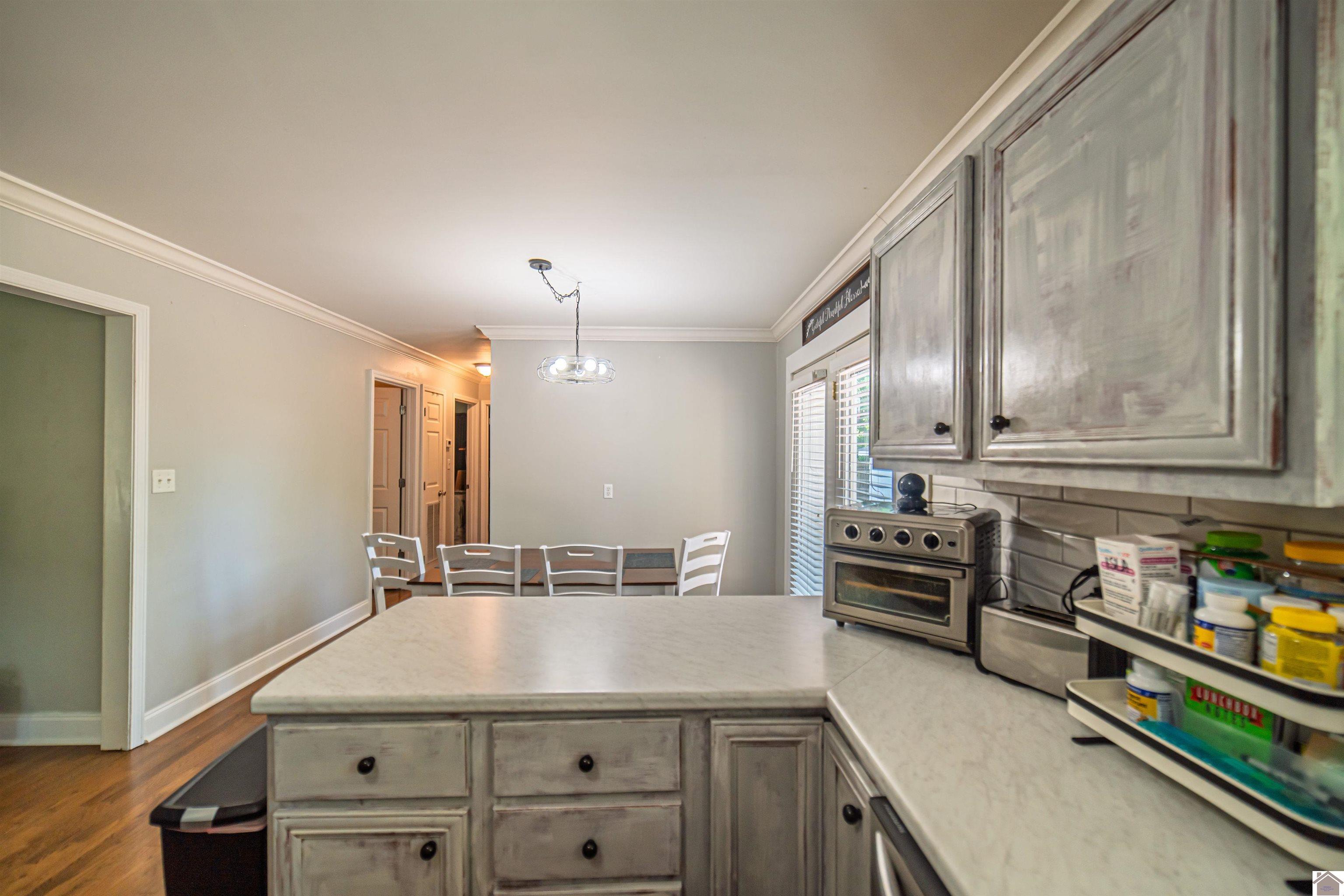 143 Iroquois Dr Property Photo 23