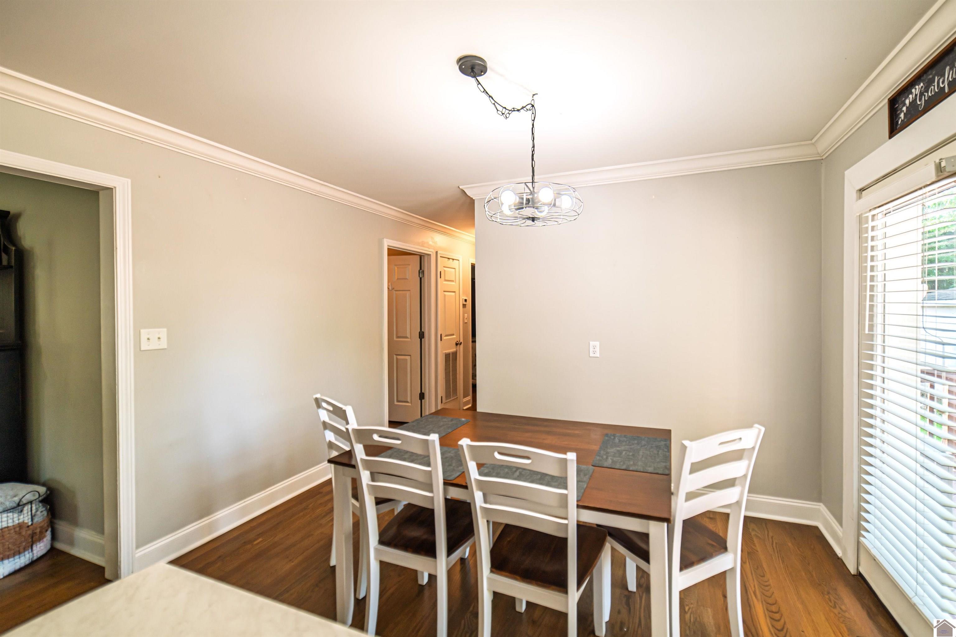 143 Iroquois Dr Property Photo 24