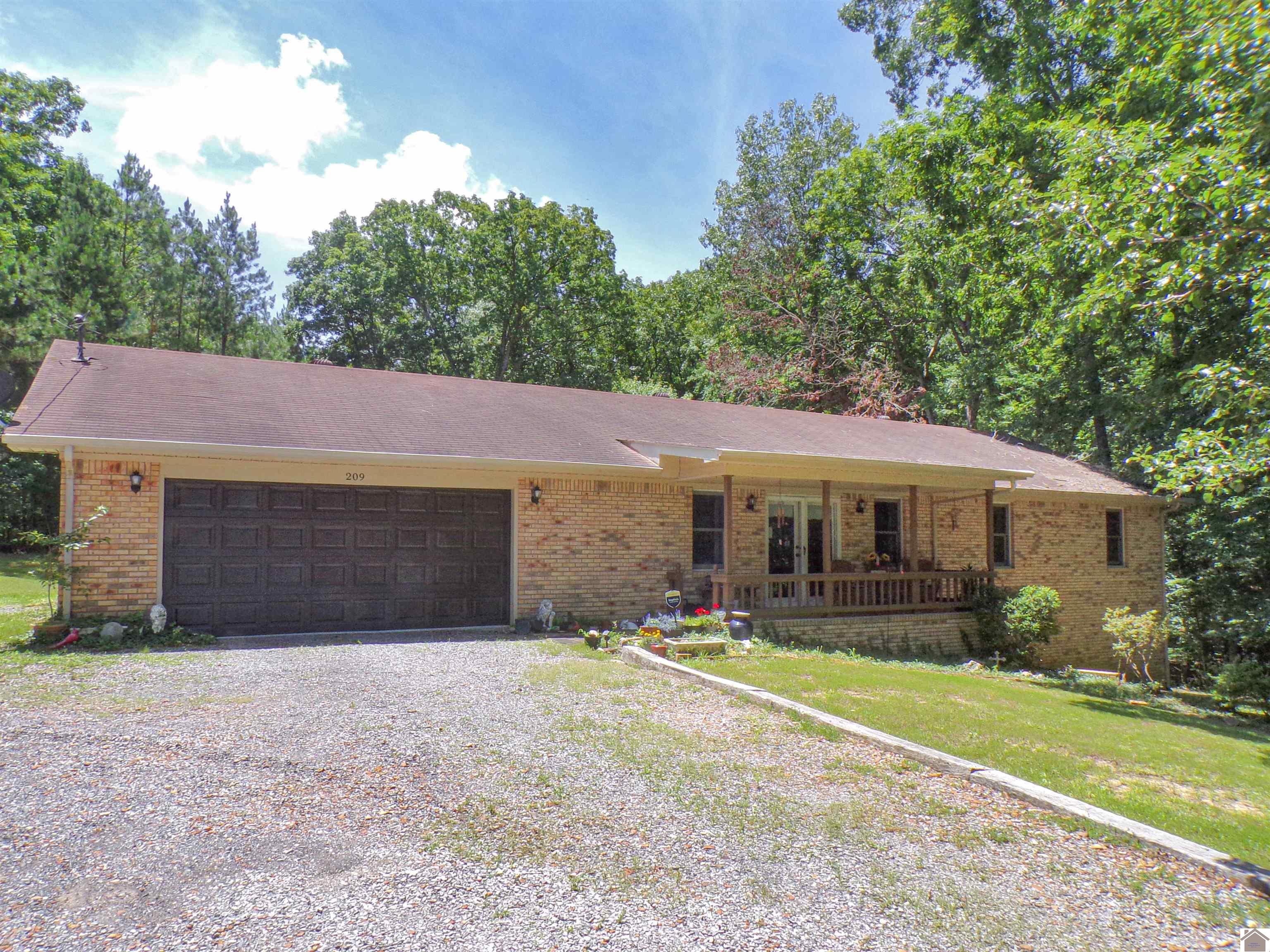 209 Jonathan Shores Road