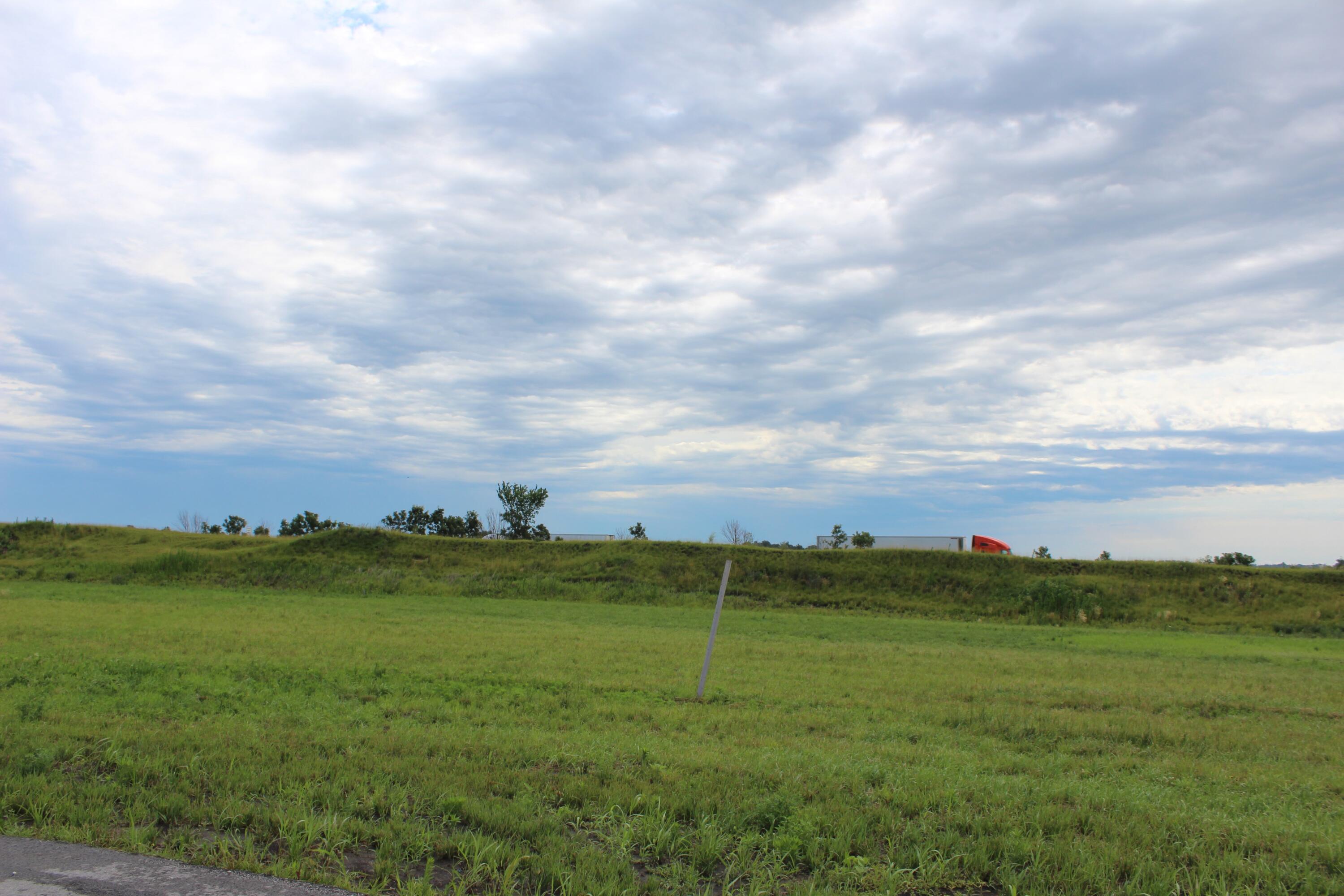 1216 Hickory Court Property Photo 1
