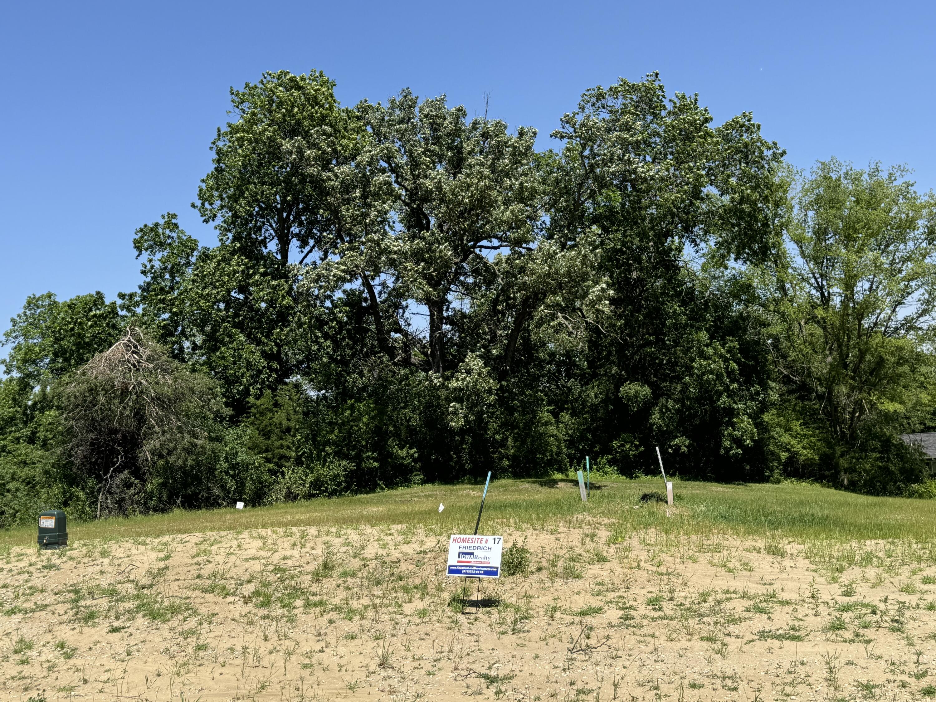 Academy Circle Property Photo 5