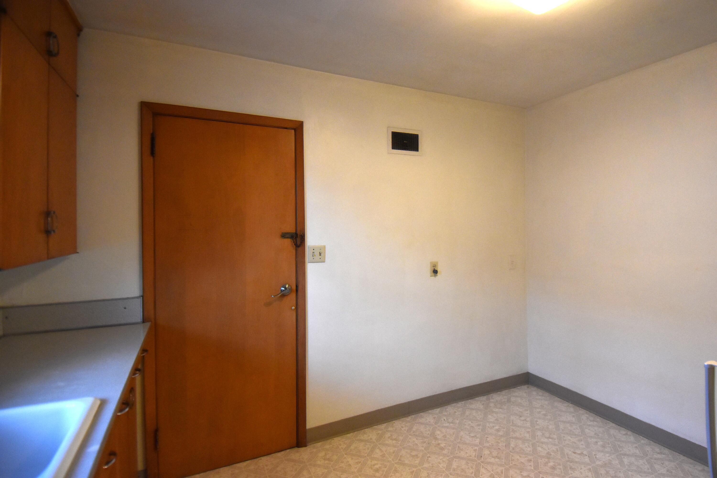 603-605 Cedar Street Property Photo 7