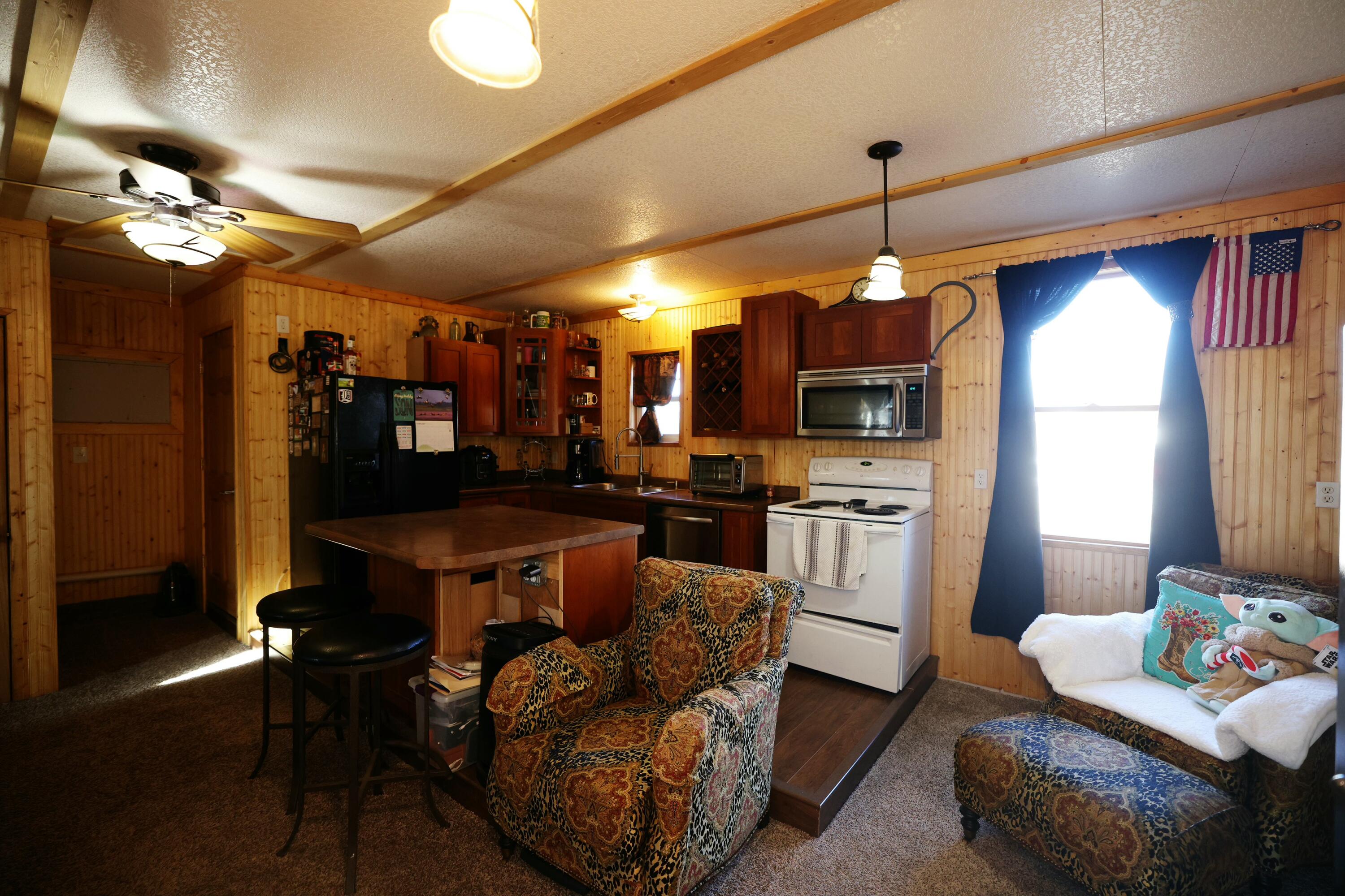 1228 Division Street Property Photo 2
