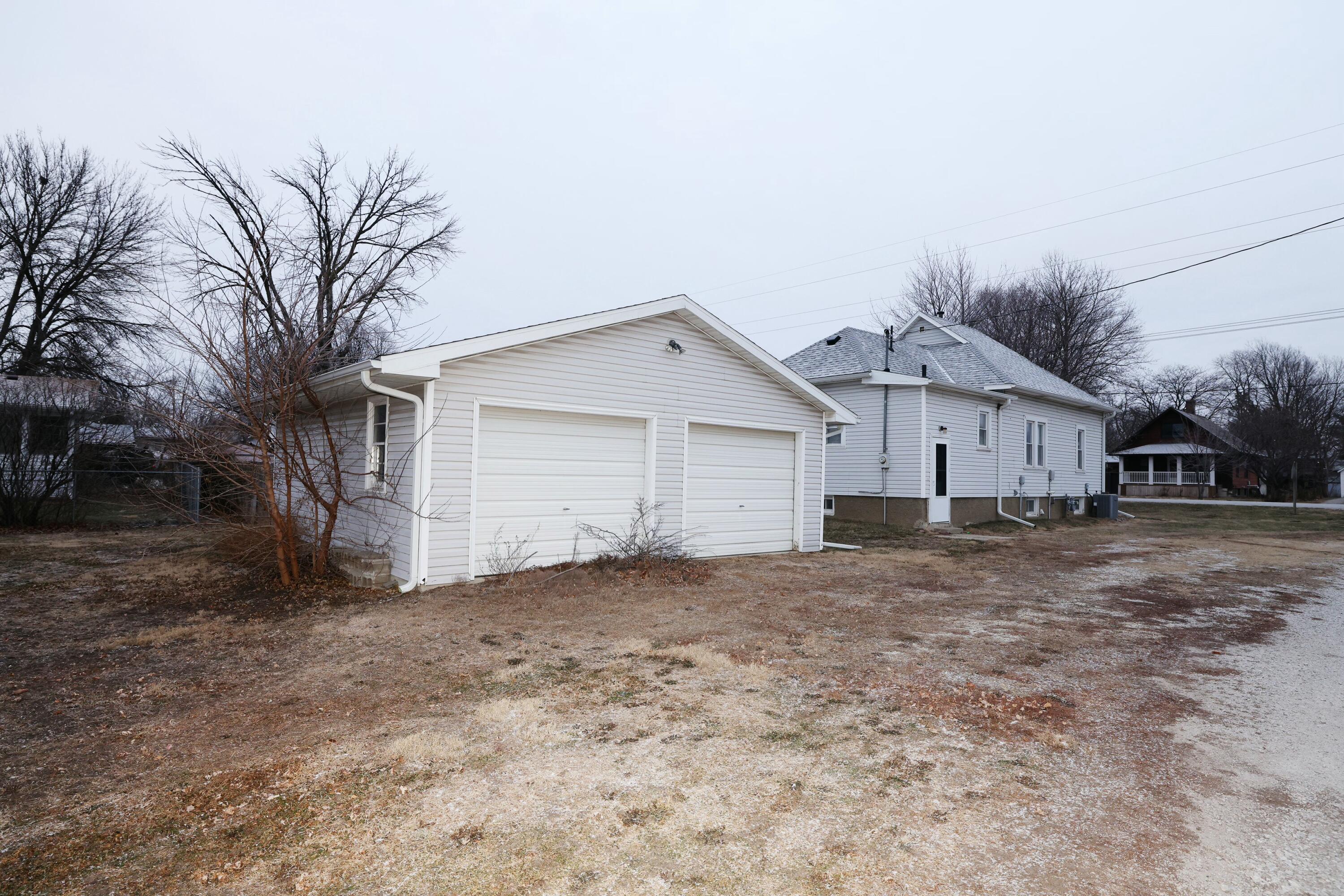 314 N 1st Street Property Photo 5