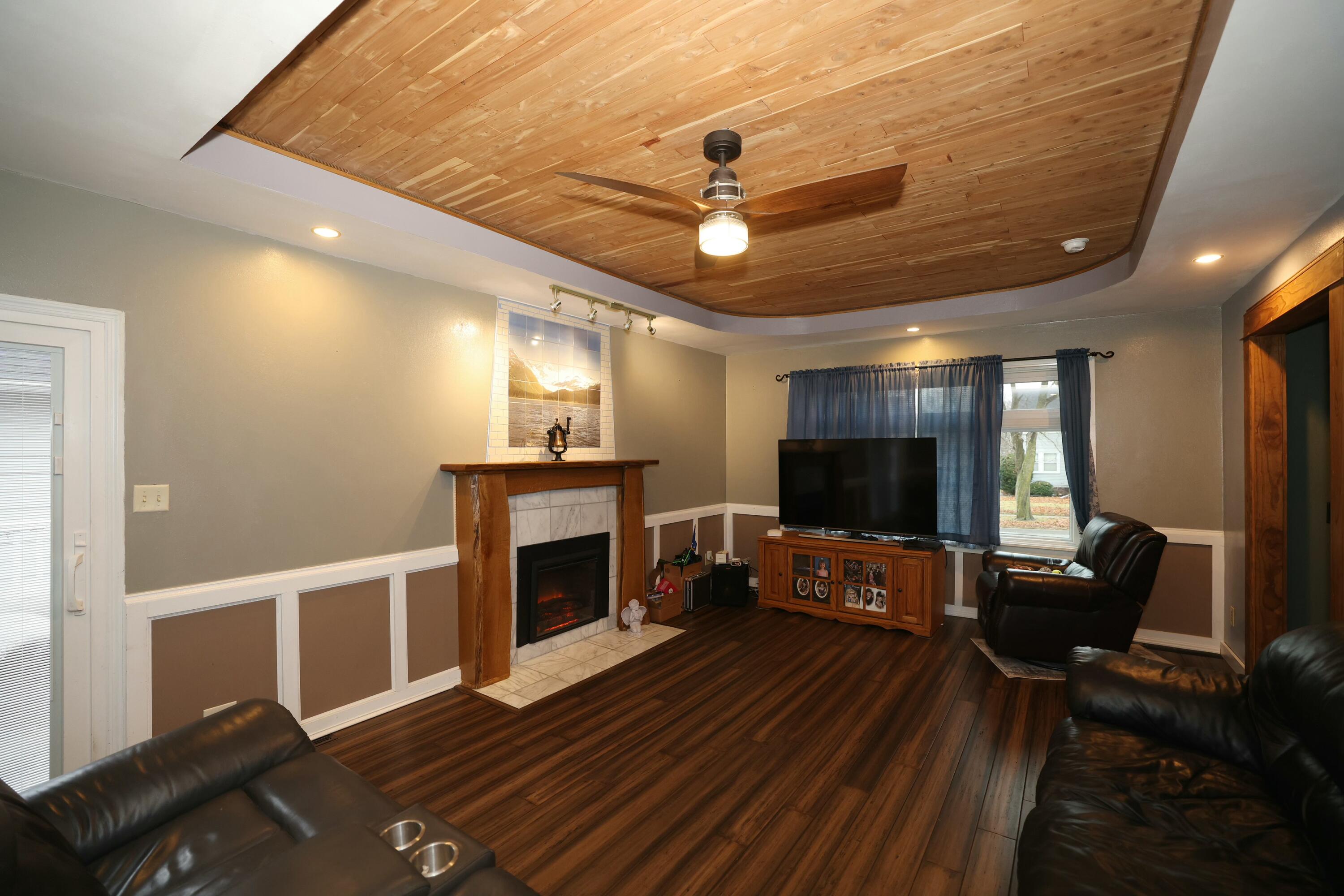 228 S Marshall Street Property Photo 10