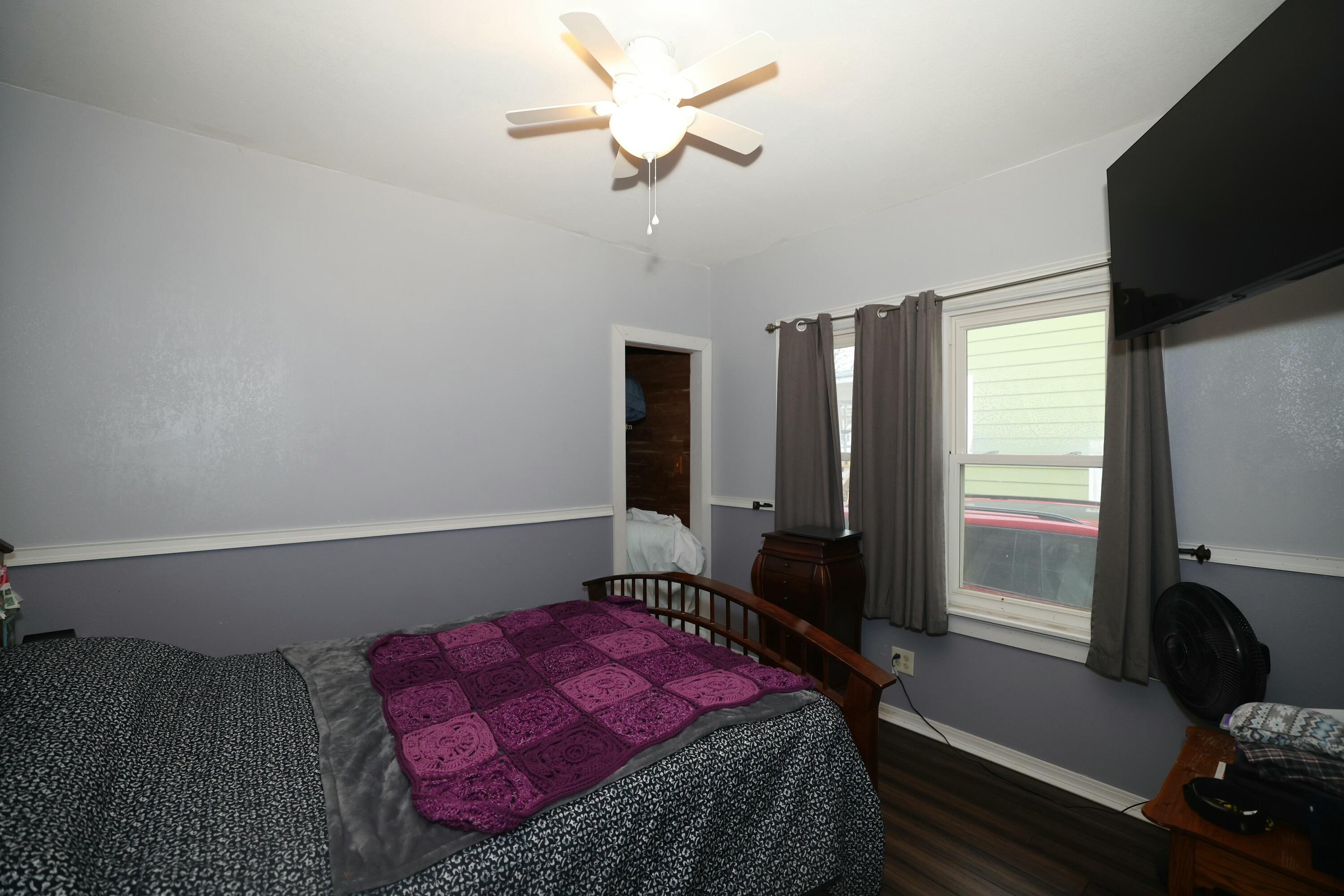 228 S Marshall Street Property Photo 11