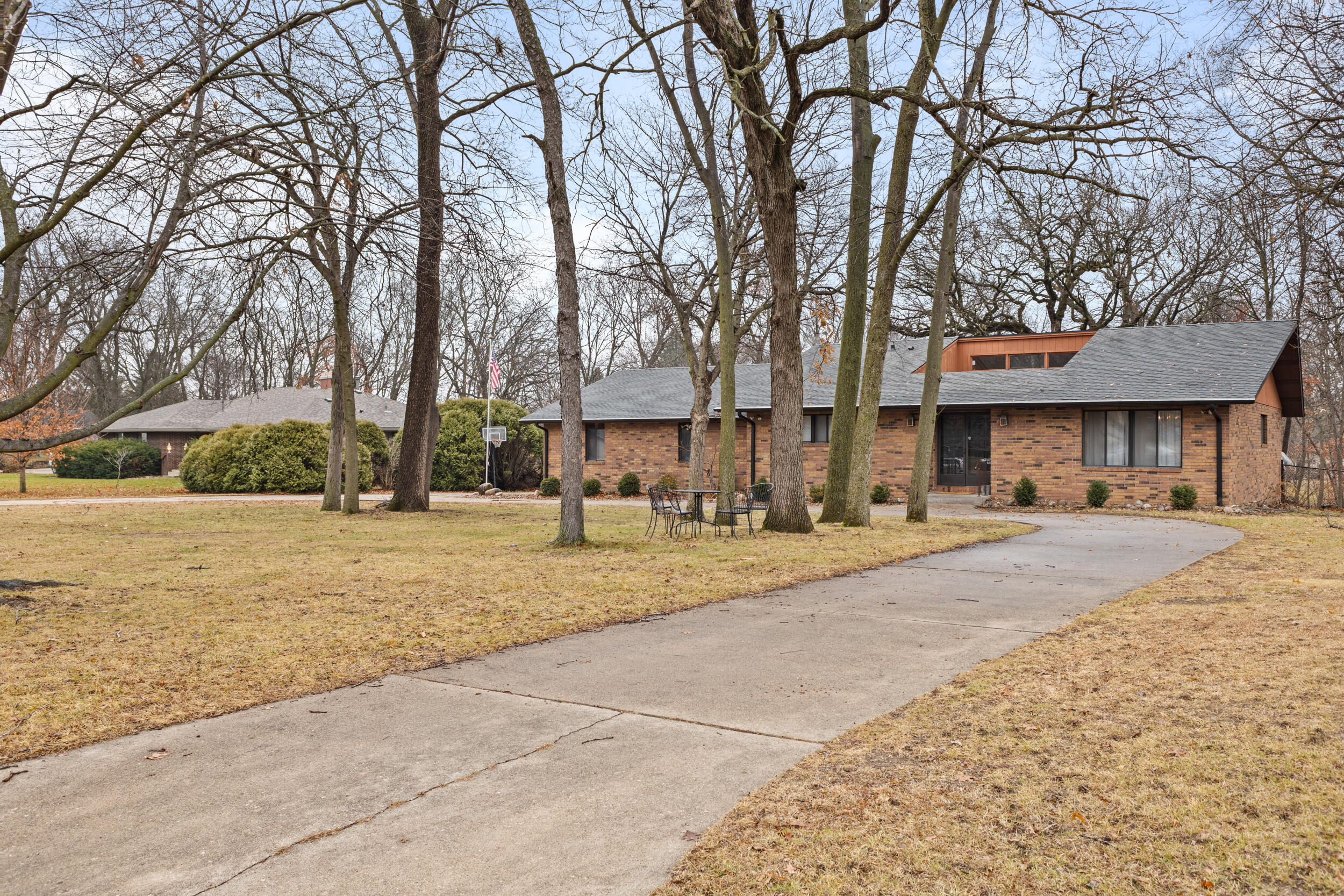 23 Ne 70th Place Property Photo