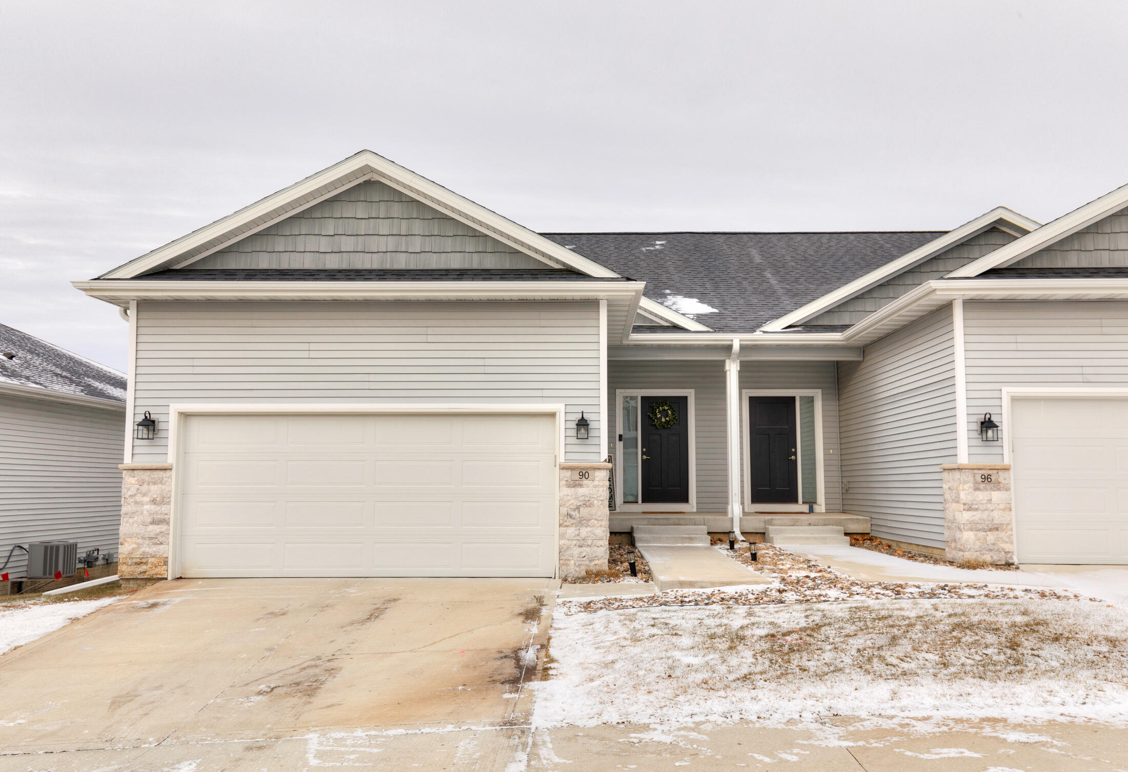 90 Keeneland Court Property Photo