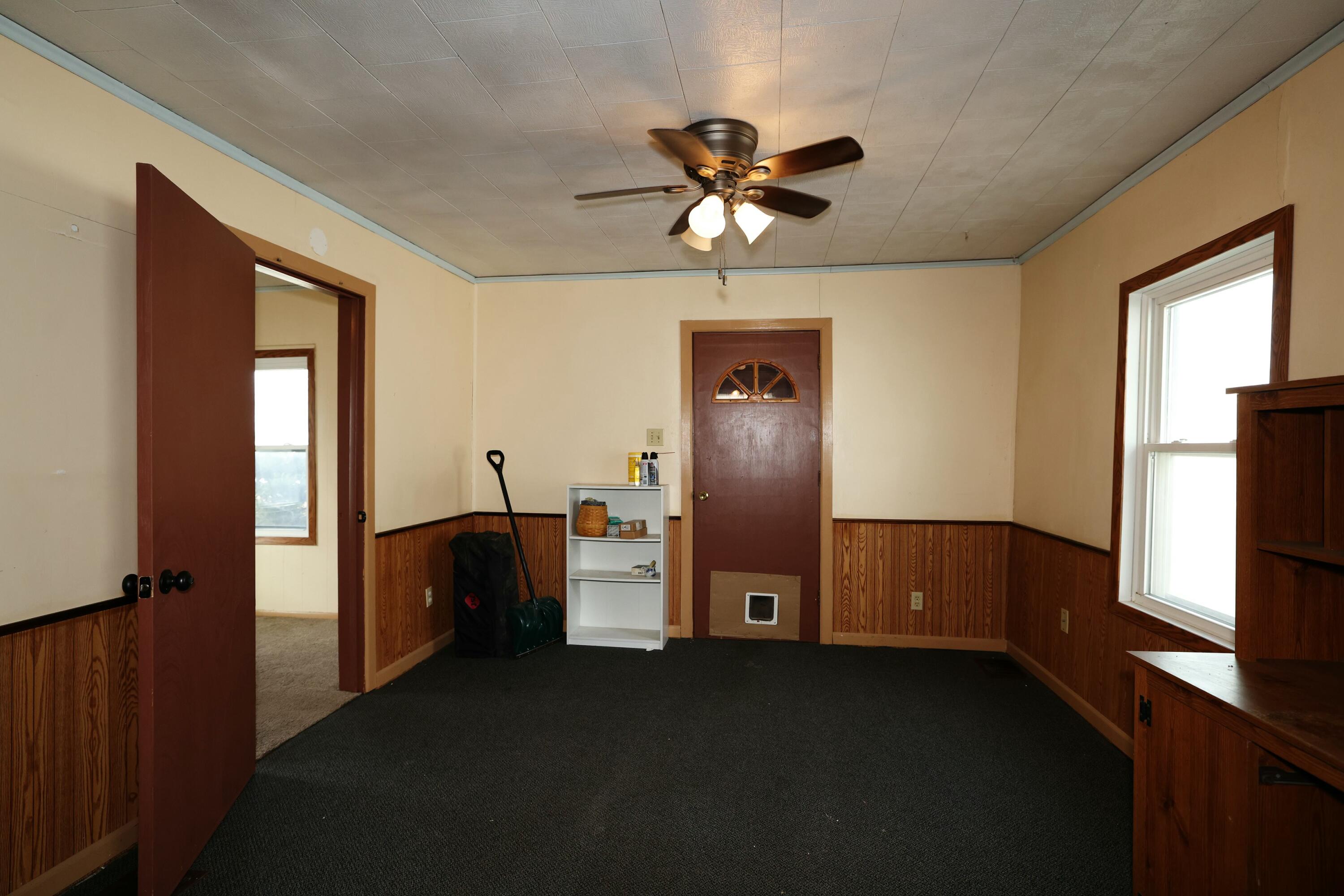 126 10th Street Property Photo 3