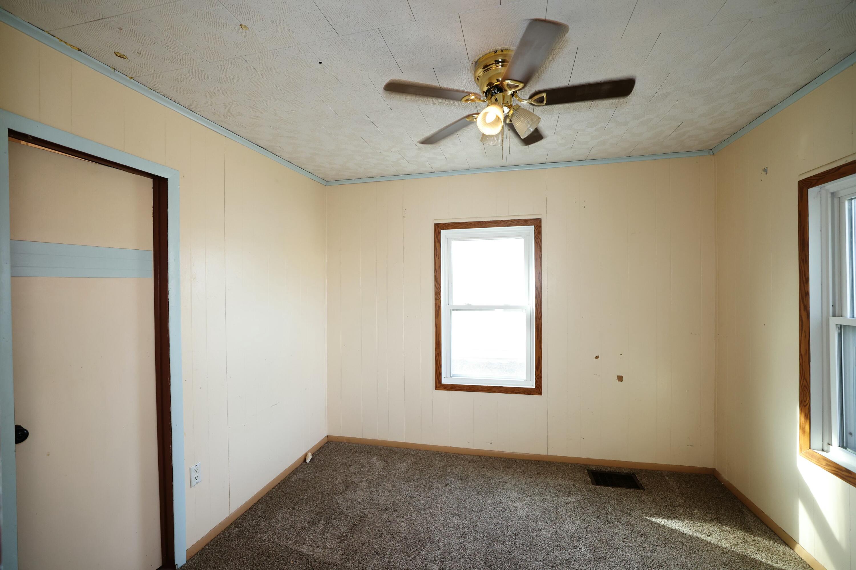 126 10th Street Property Photo 4