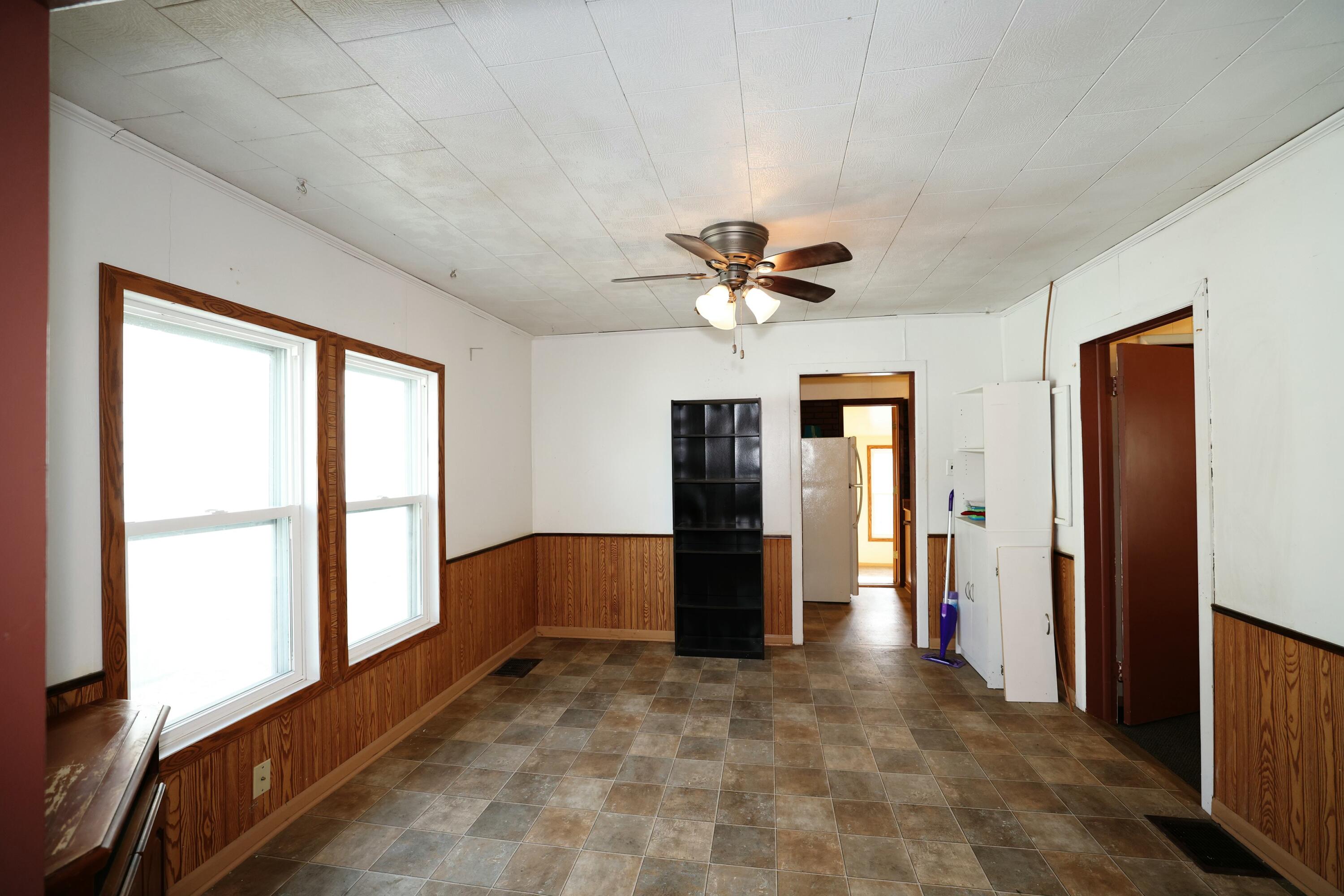 126 10th Street Property Photo 7