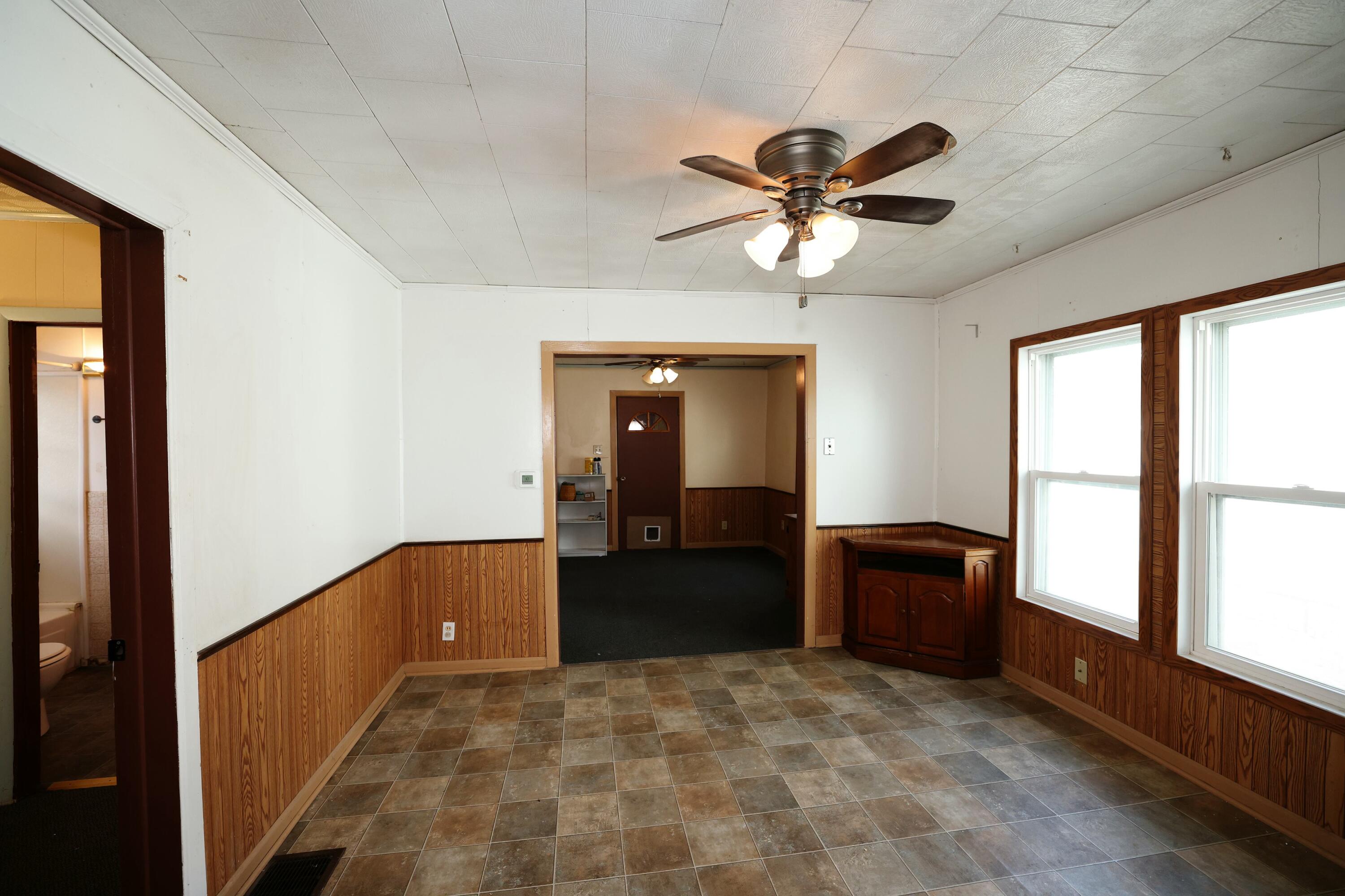 126 10th Street Property Photo 8