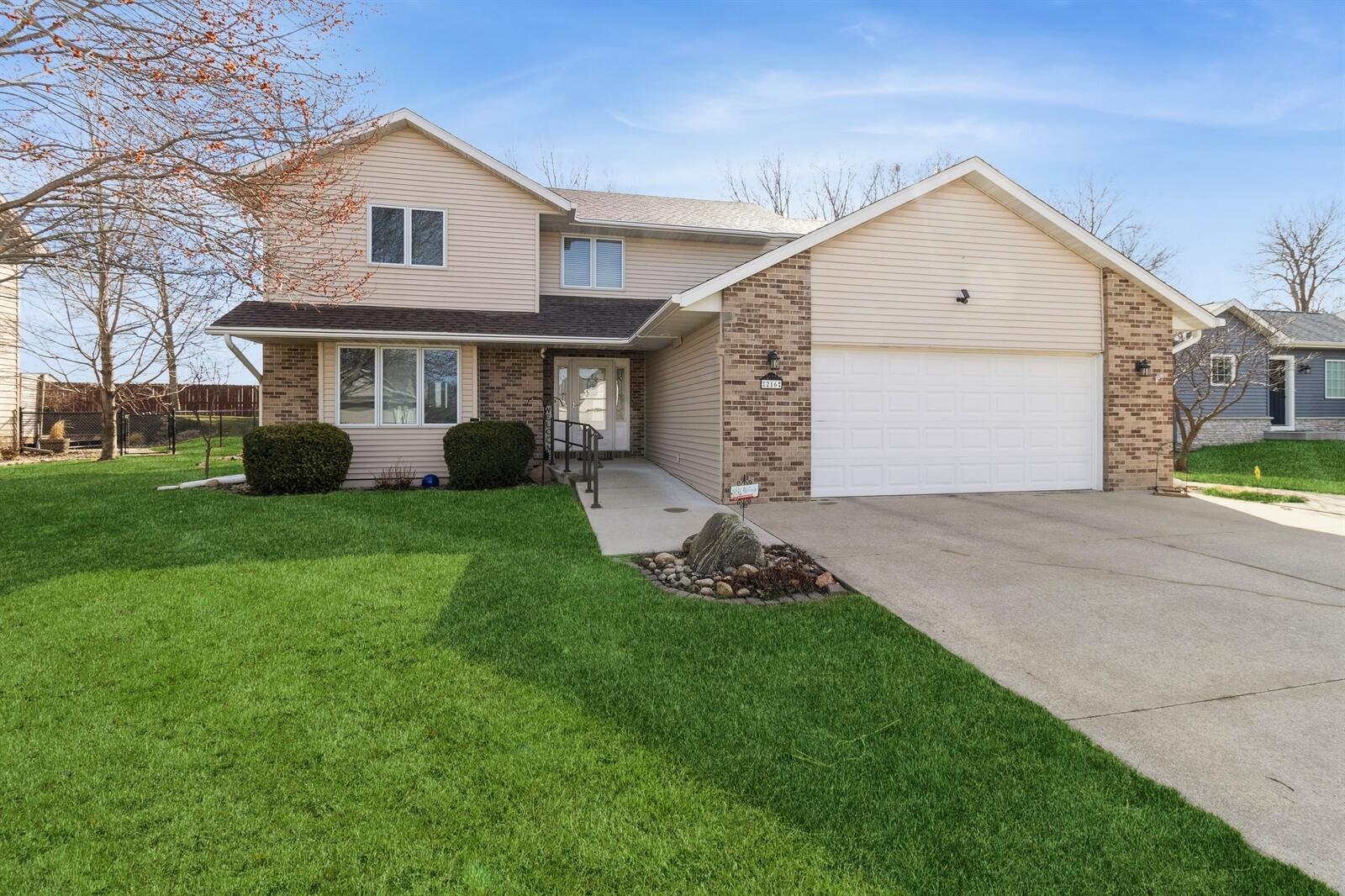 216 Summit Drive Property Photo