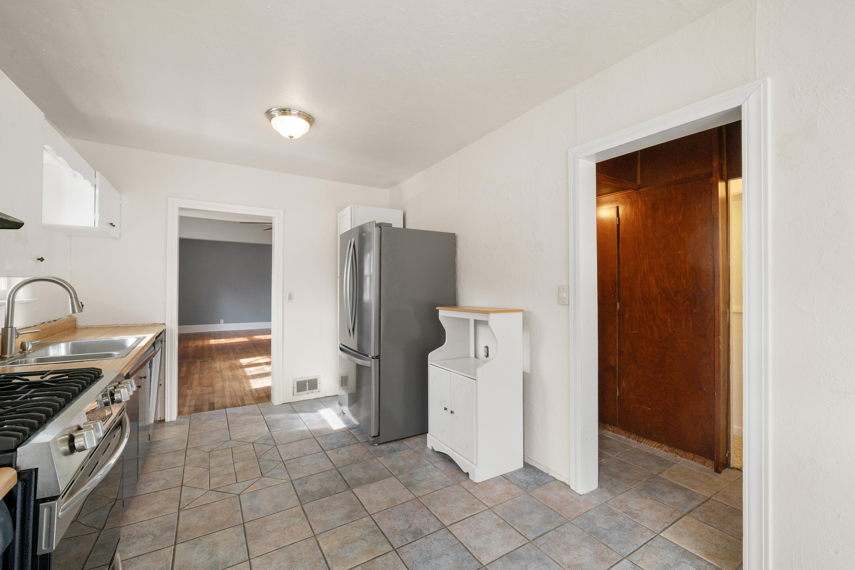 245 58th Street Property Photo 14