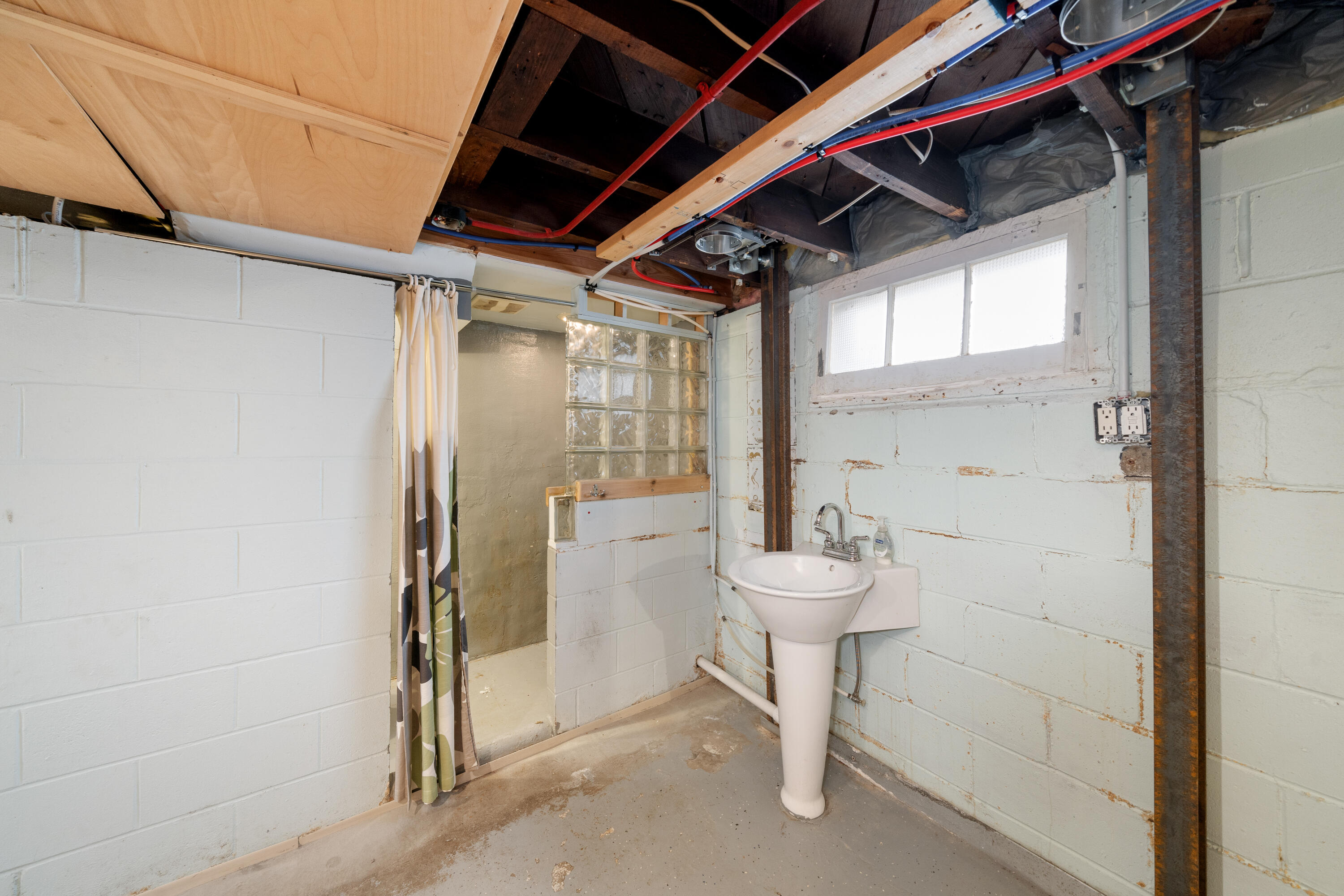 245 58th Street Property Photo 29