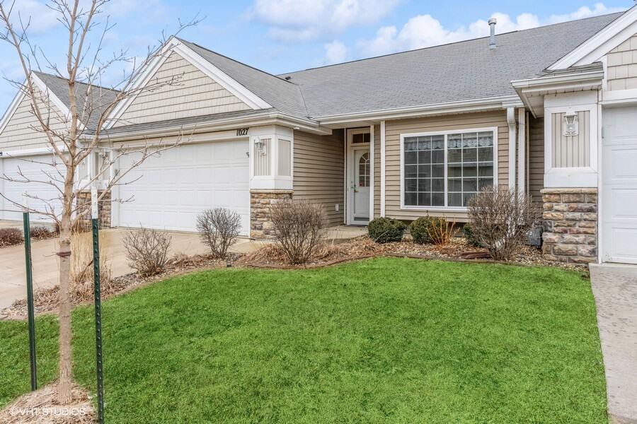 1027 Ne Greenview Drive Property Photo