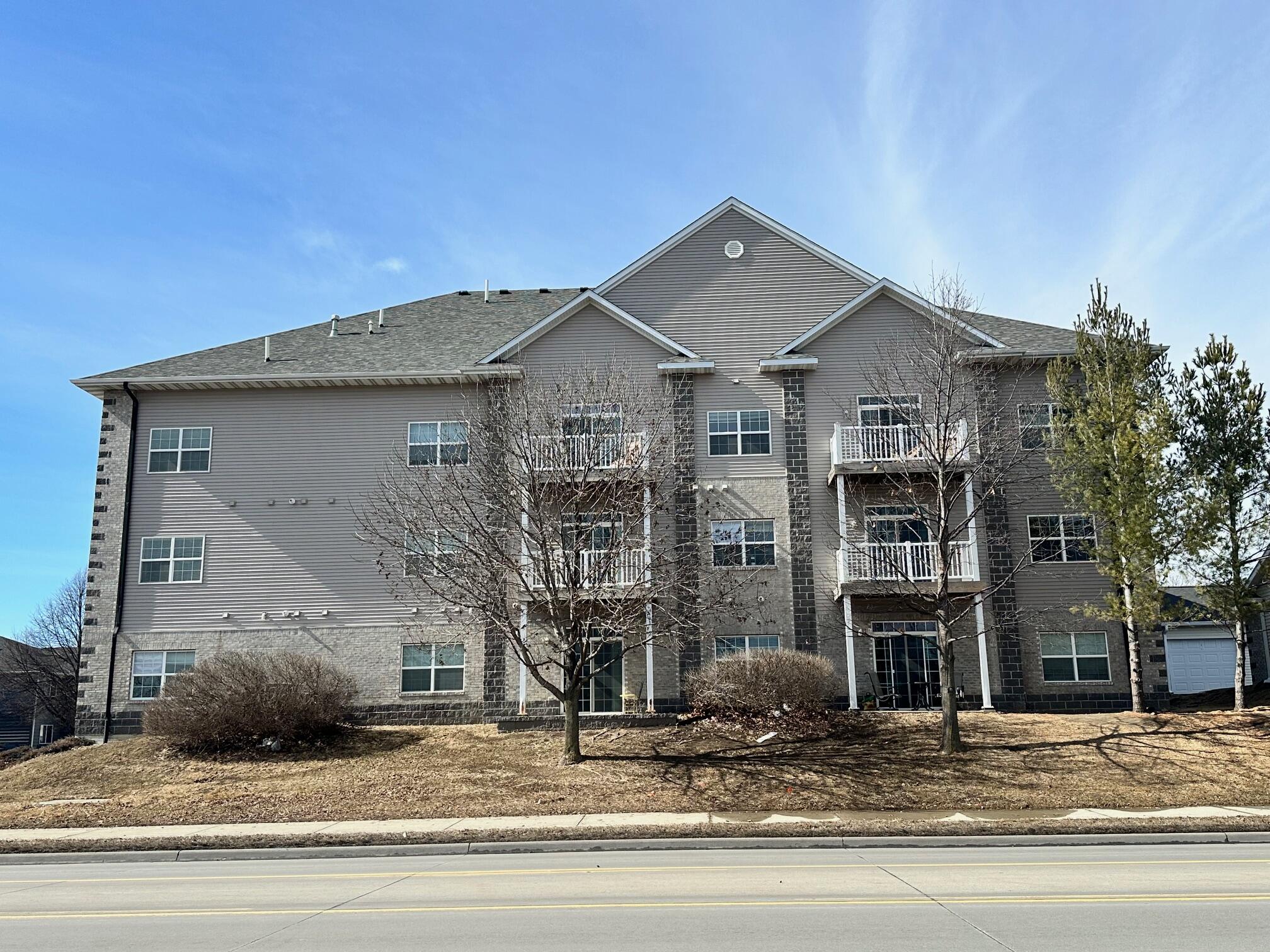 4503 Twain Circle #304 & G16, S3 Property Photo