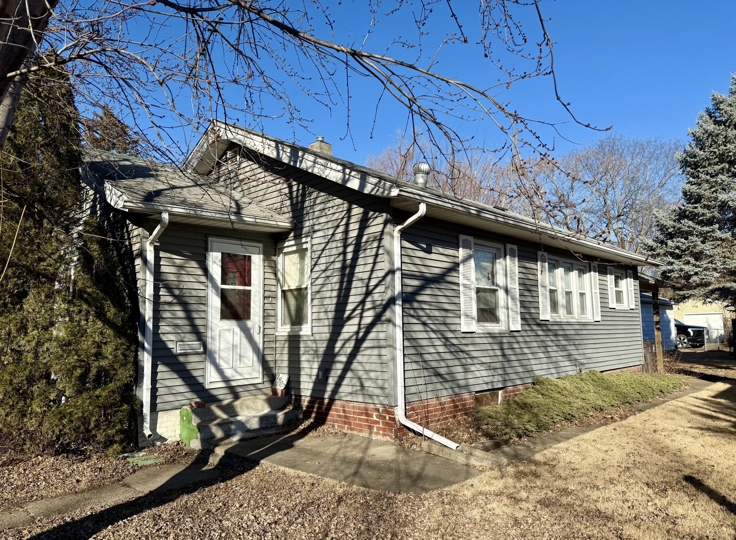 2907 5th Avenue Property Photo 1
