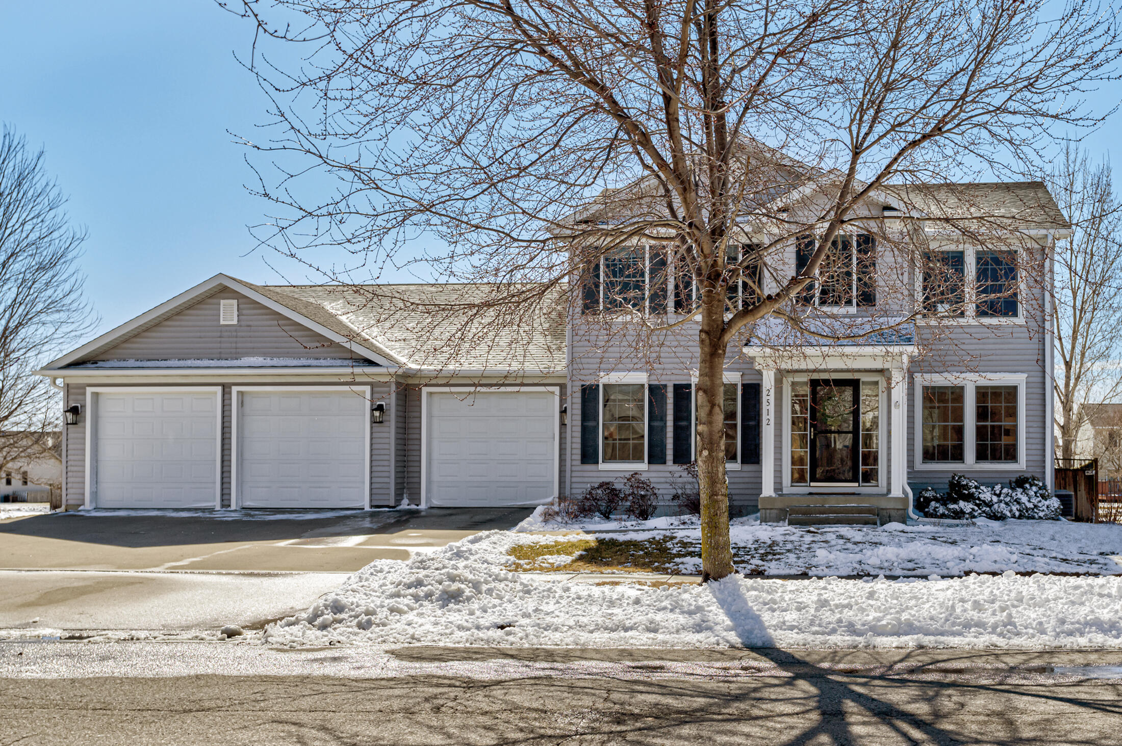 2512 Kingston Drive Property Photo