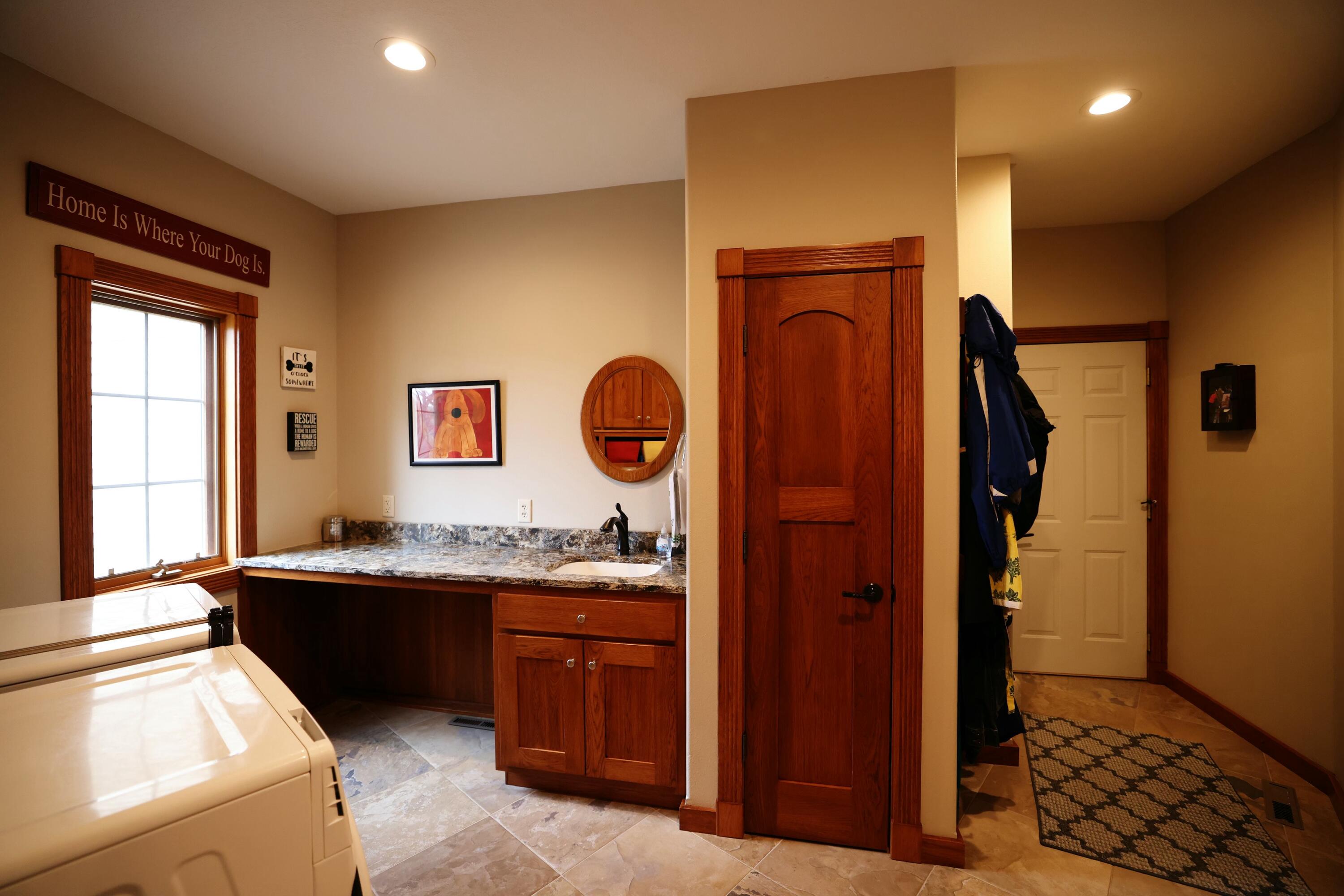 1459 Nakota Place Property Photo 32