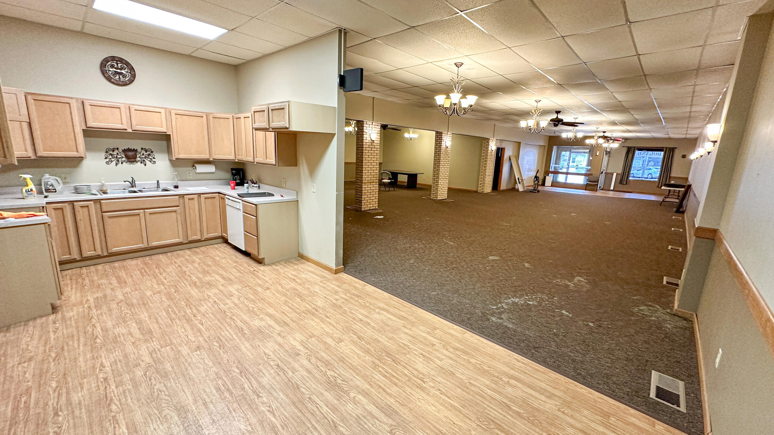 208 N Main Street Property Photo 5