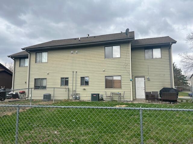 1422/1424 Idaho Avenue Property Photo 3