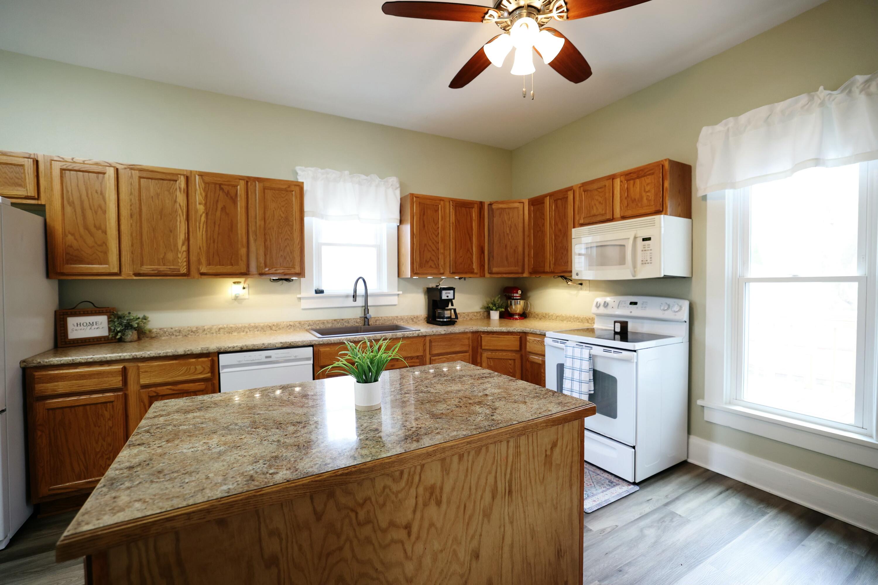 921 13th Street Property Photo 21