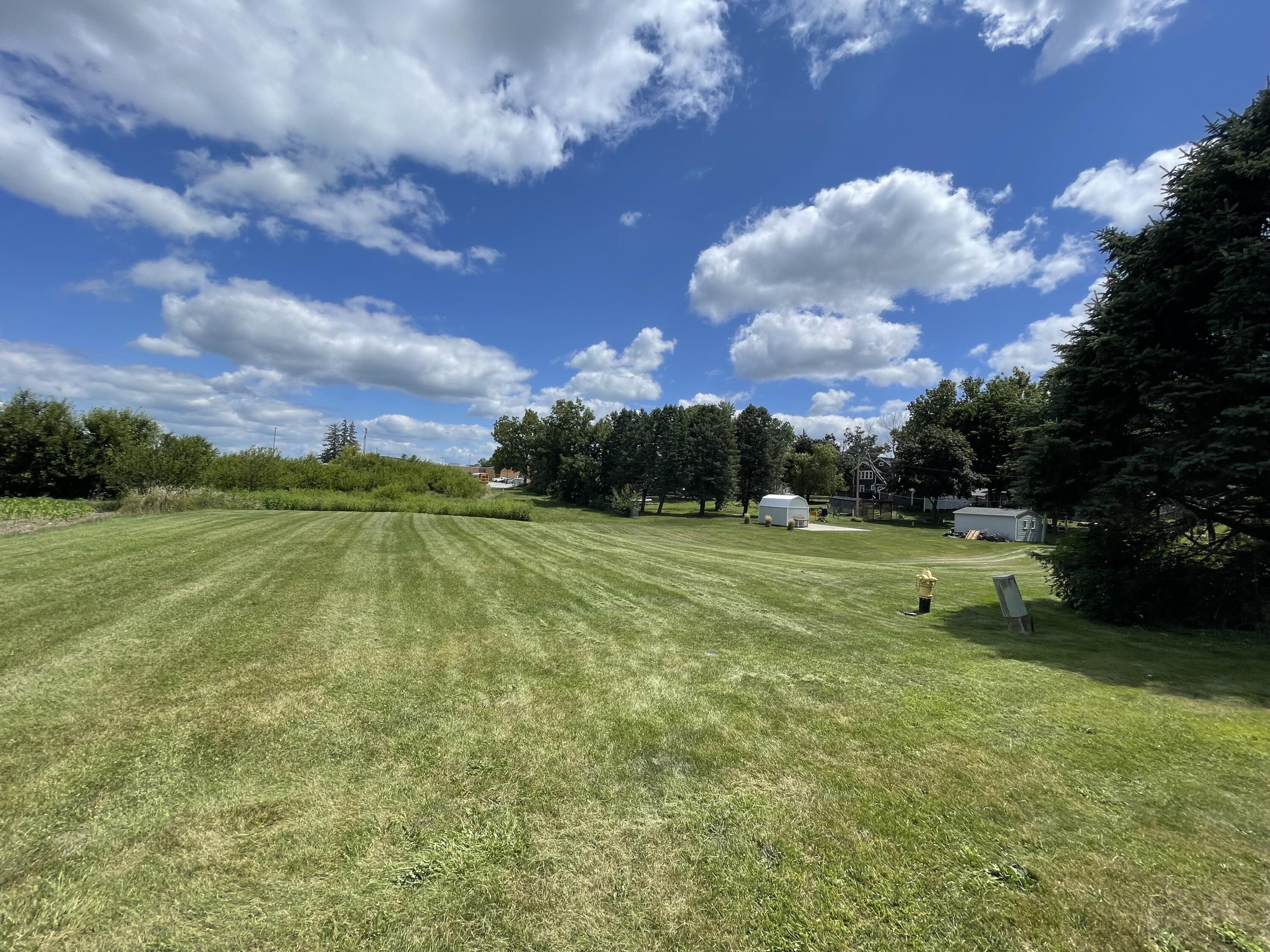1st Street Property Photo