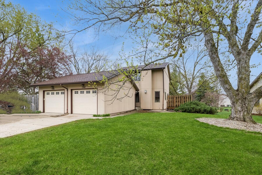 1307 Indiana Avenue Property Photo