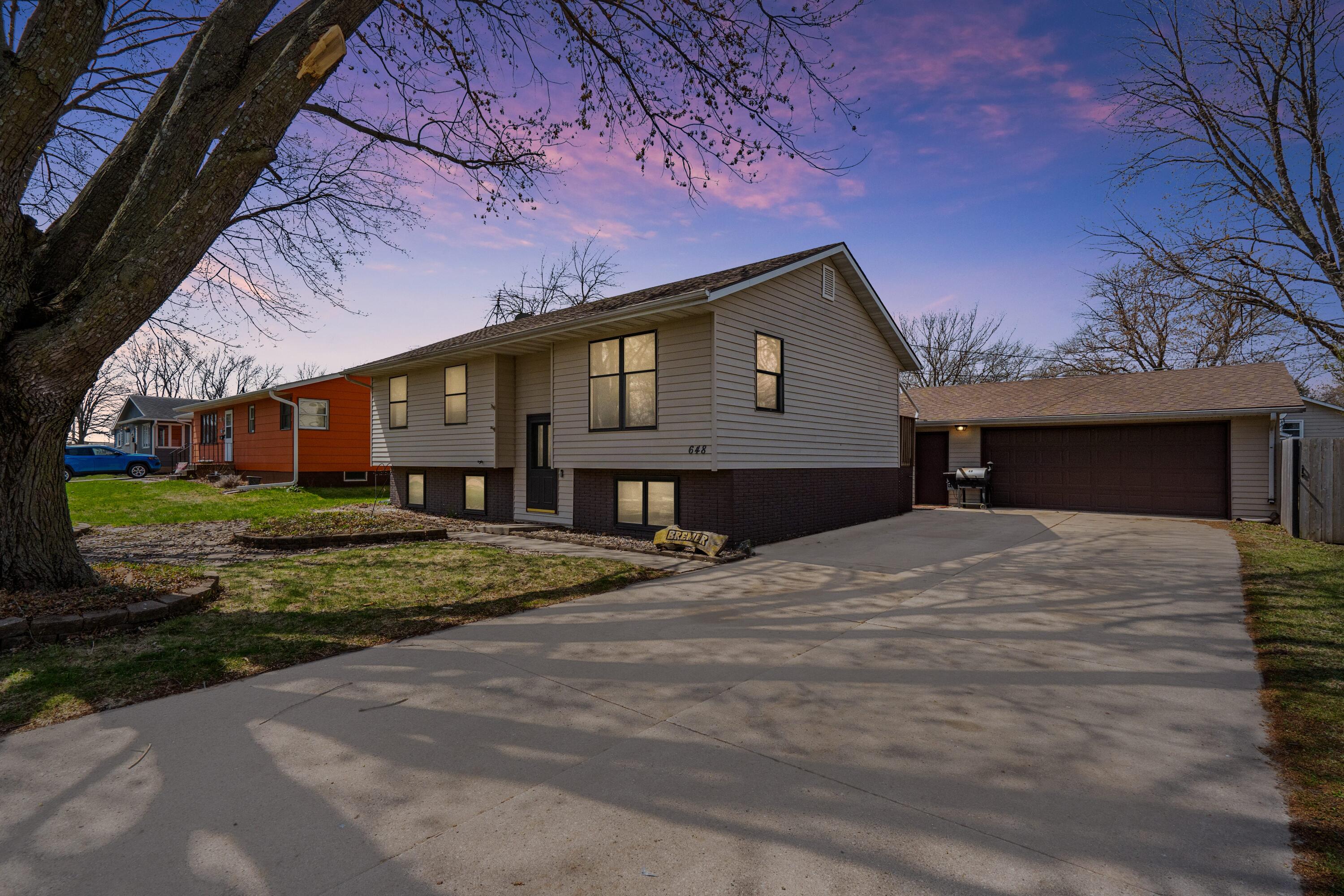 648 18th Street Property Photo