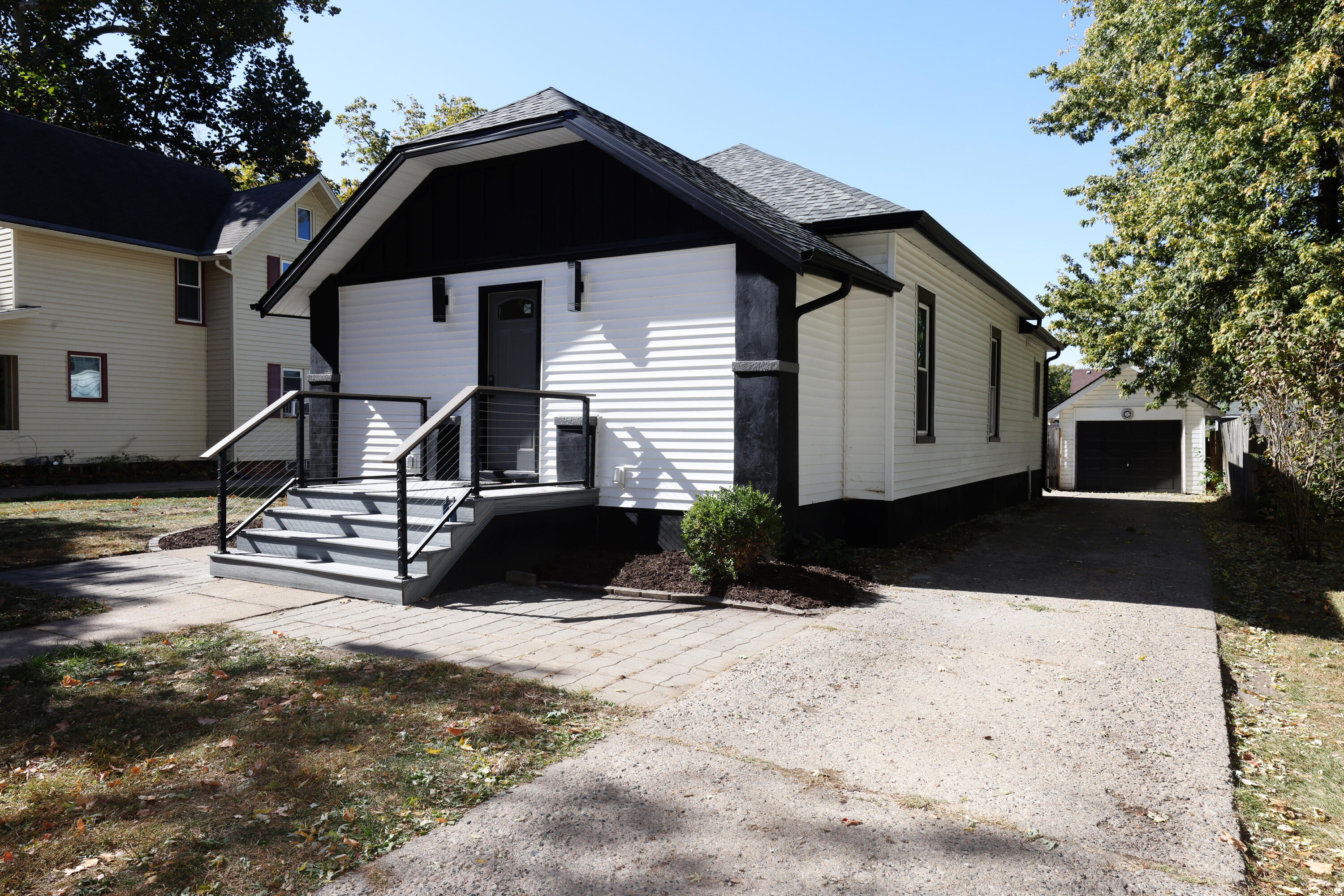 109 Cedar Street Property Photo 1