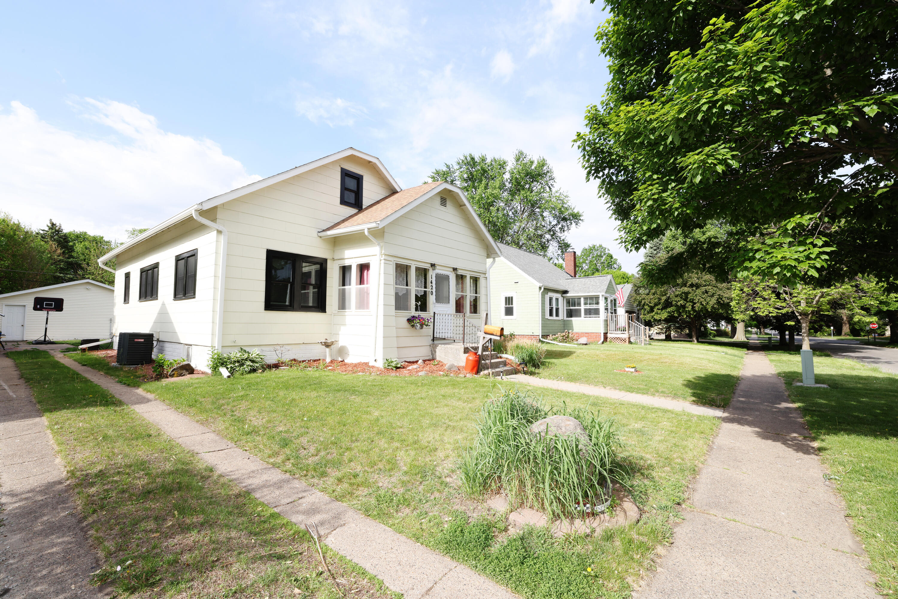 1420 1st Street Property Photo 1