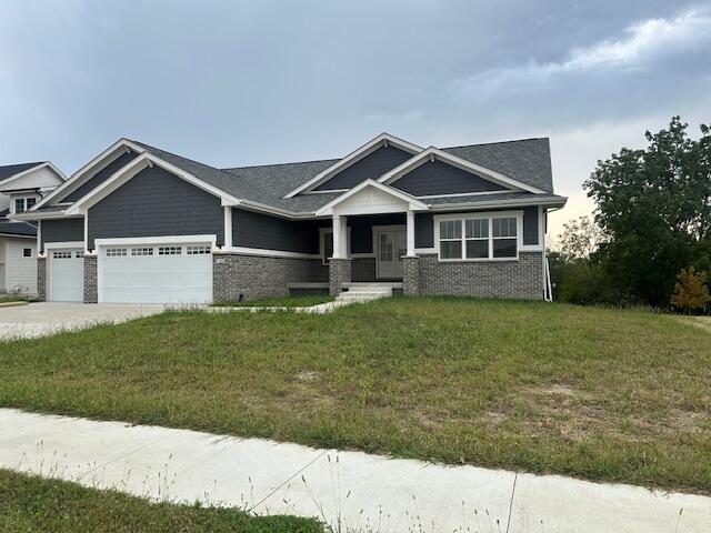 120 Nw Alderleaf Drive Property Photo 1
