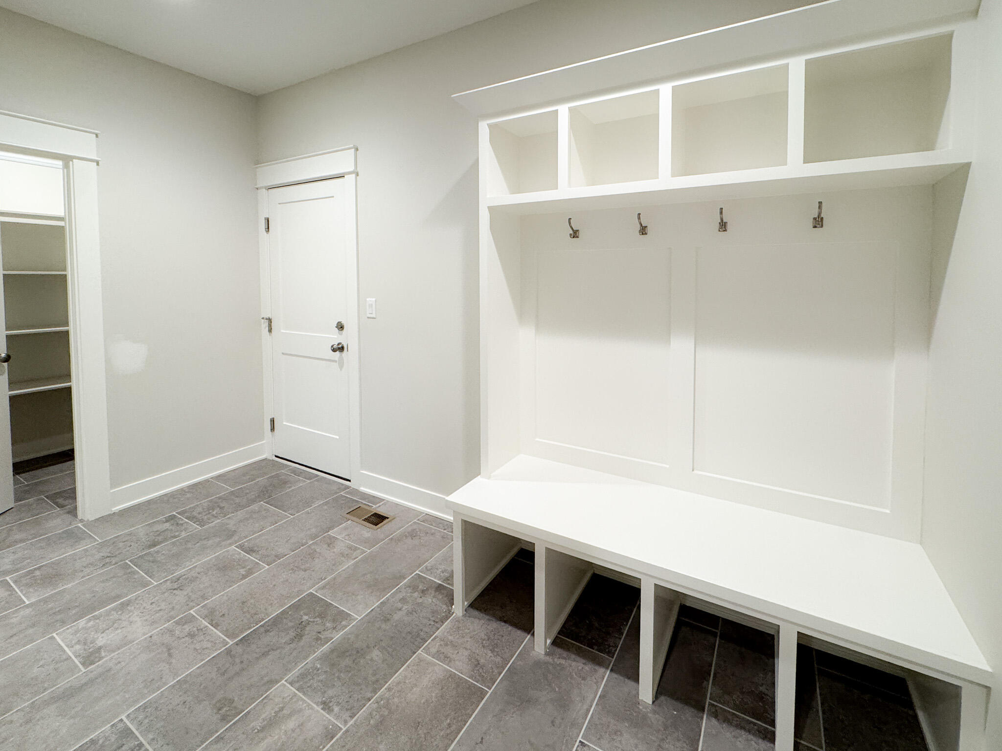 120 Nw Alderleaf Drive Property Photo 16