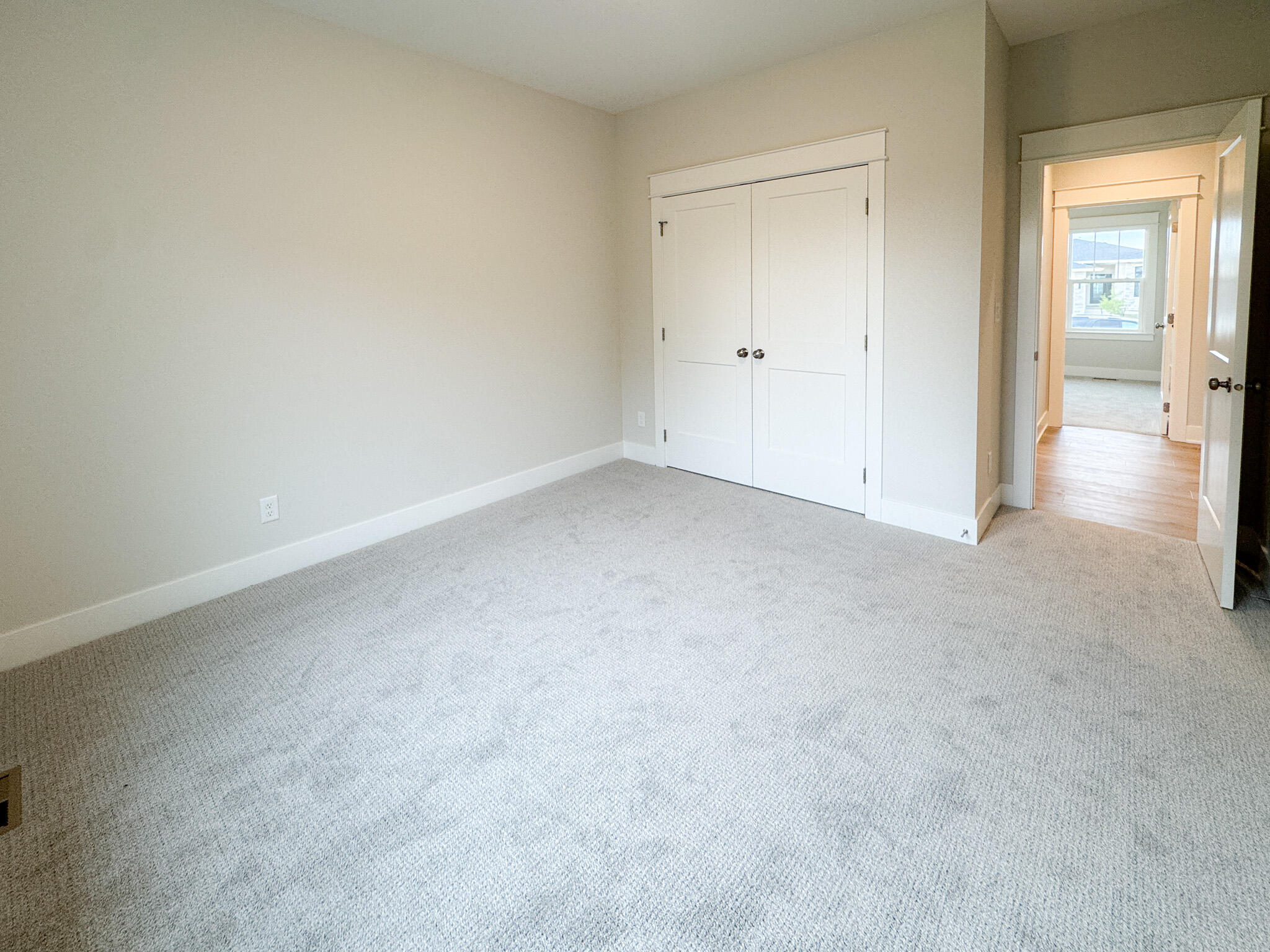120 Nw Alderleaf Drive Property Photo 19