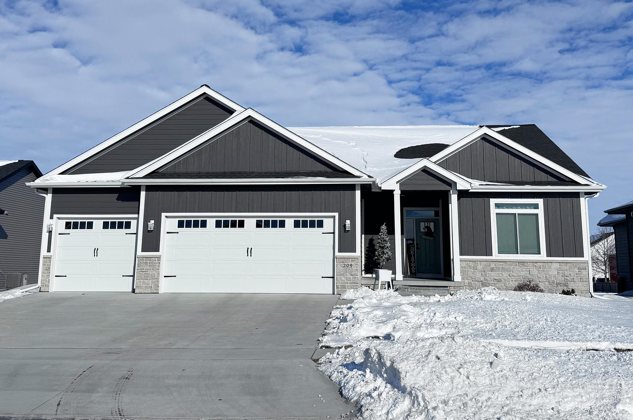 209 Cedar Drive Property Photo 1