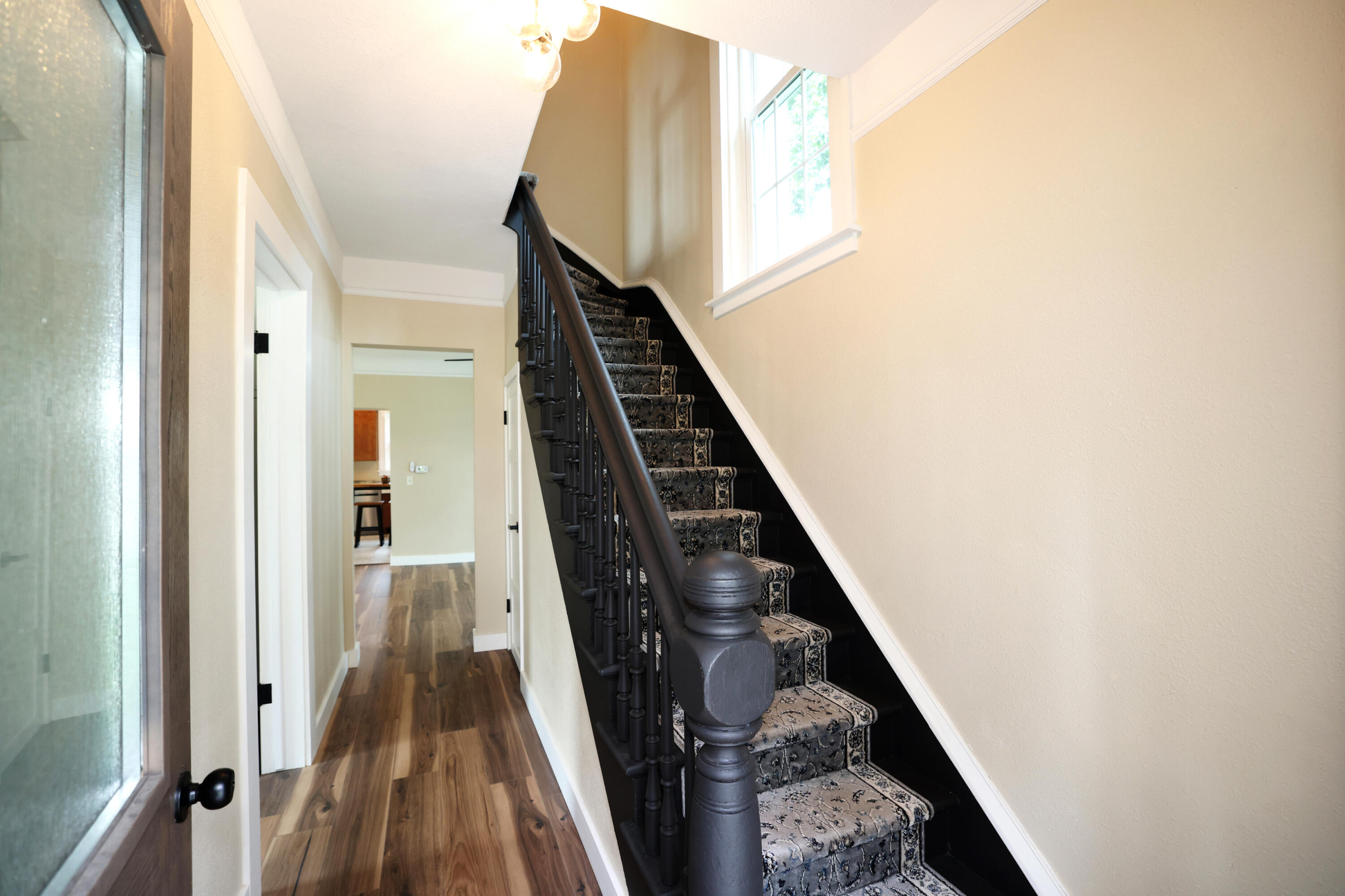 203 S Boone Street Property Photo 5