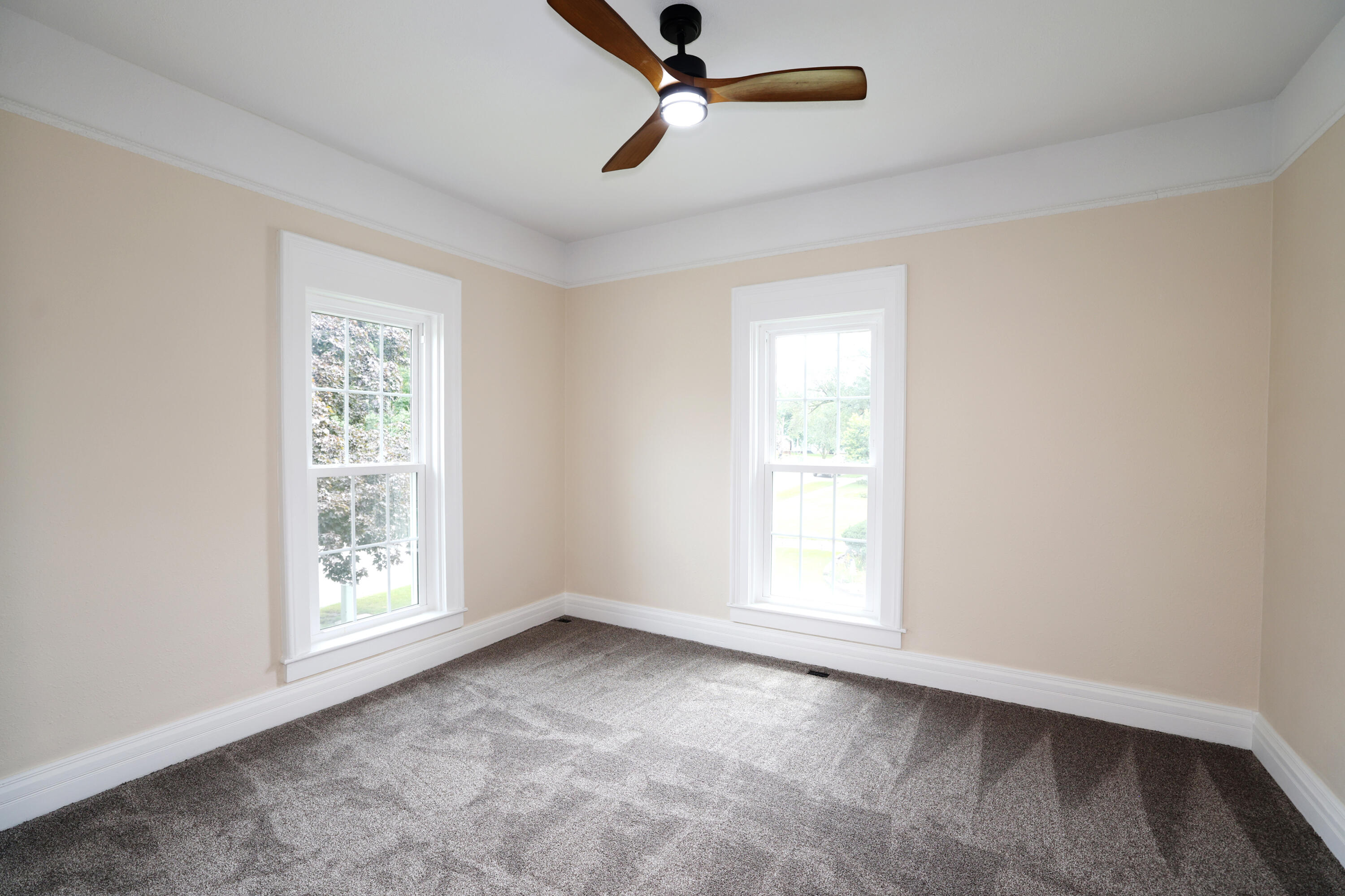 203 S Boone Street Property Photo 28