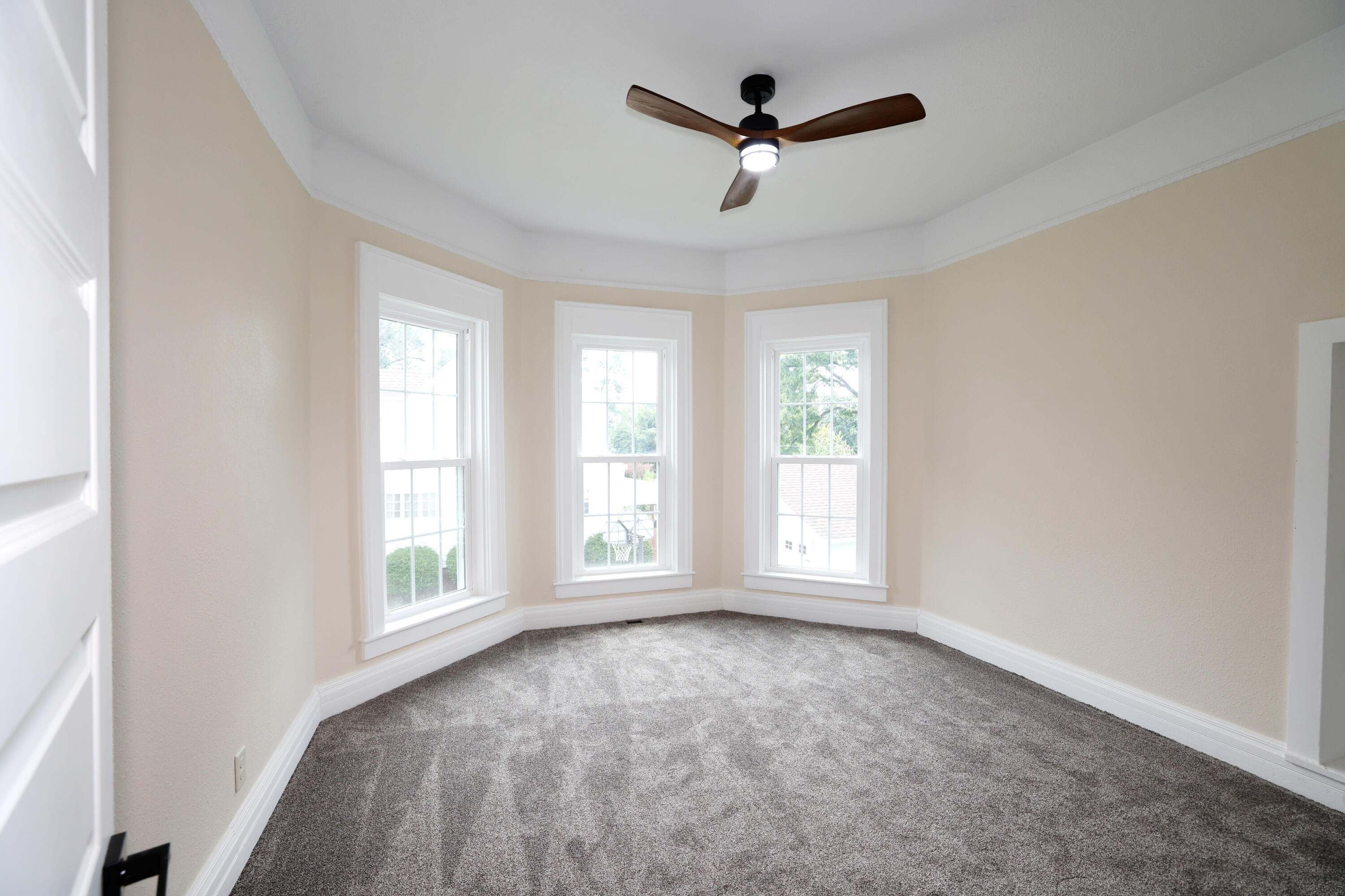203 S Boone Street Property Photo 32