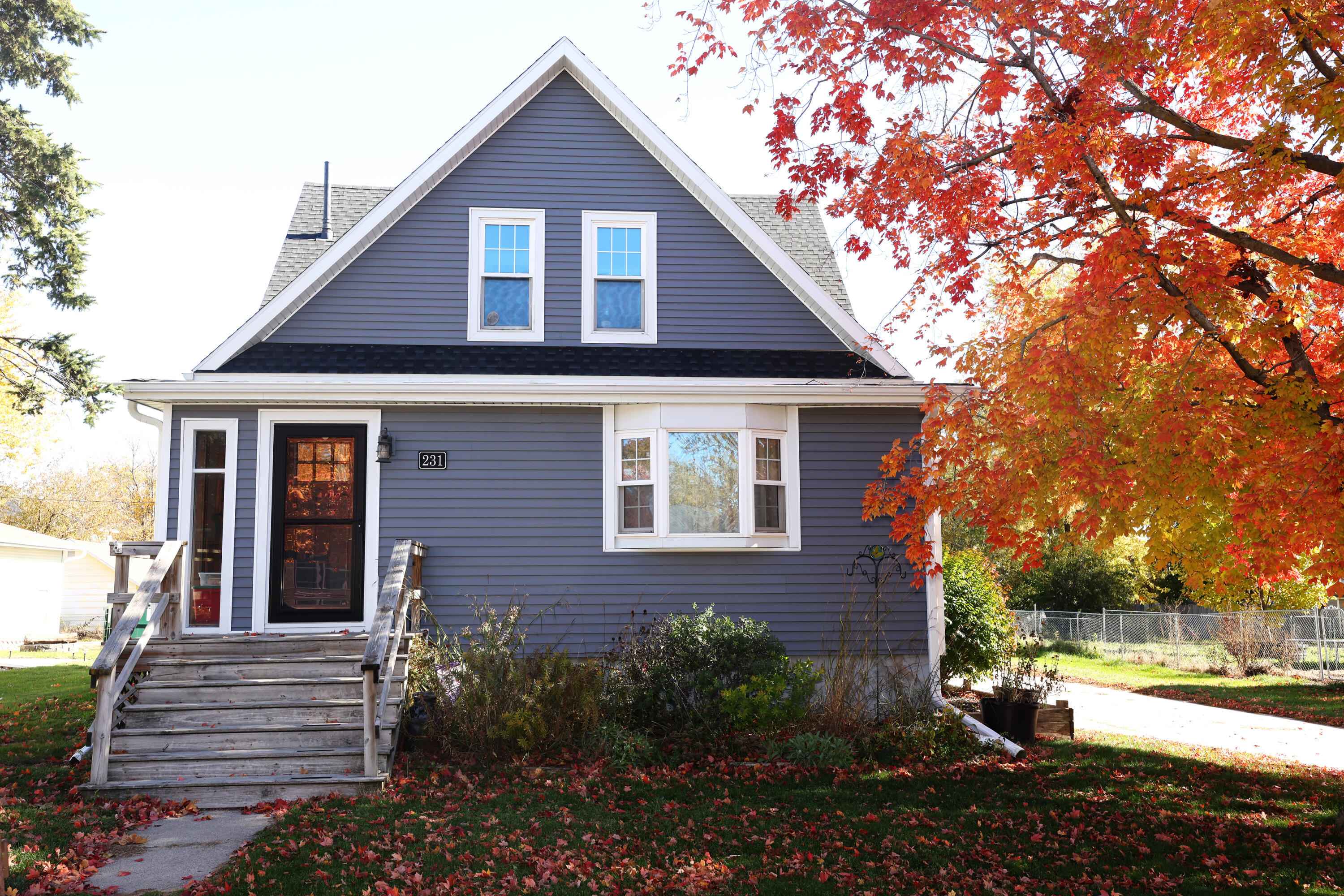 231 S 1st Street Property Photo 1