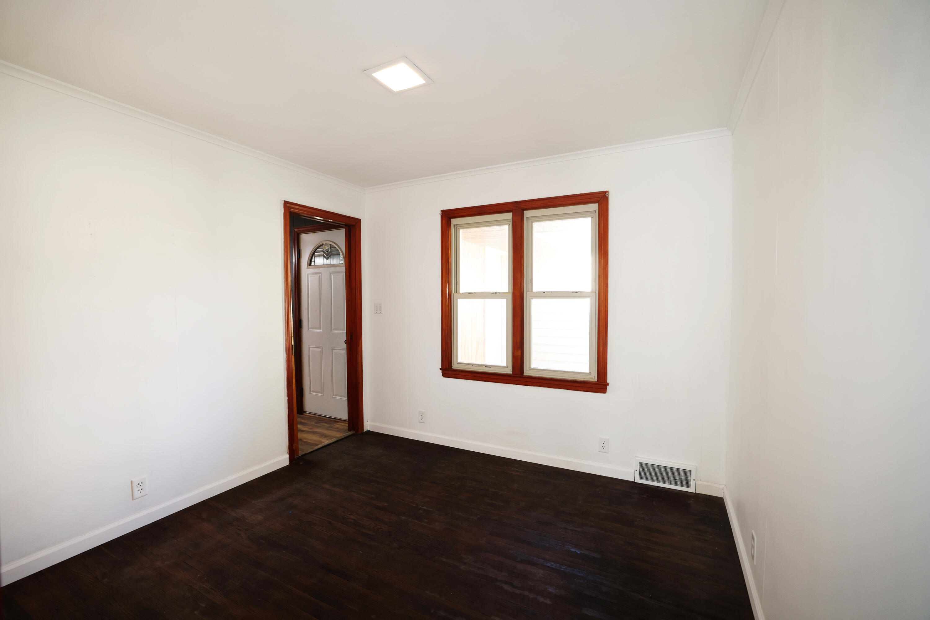 28 5th Avenue Nw Property Photo 9