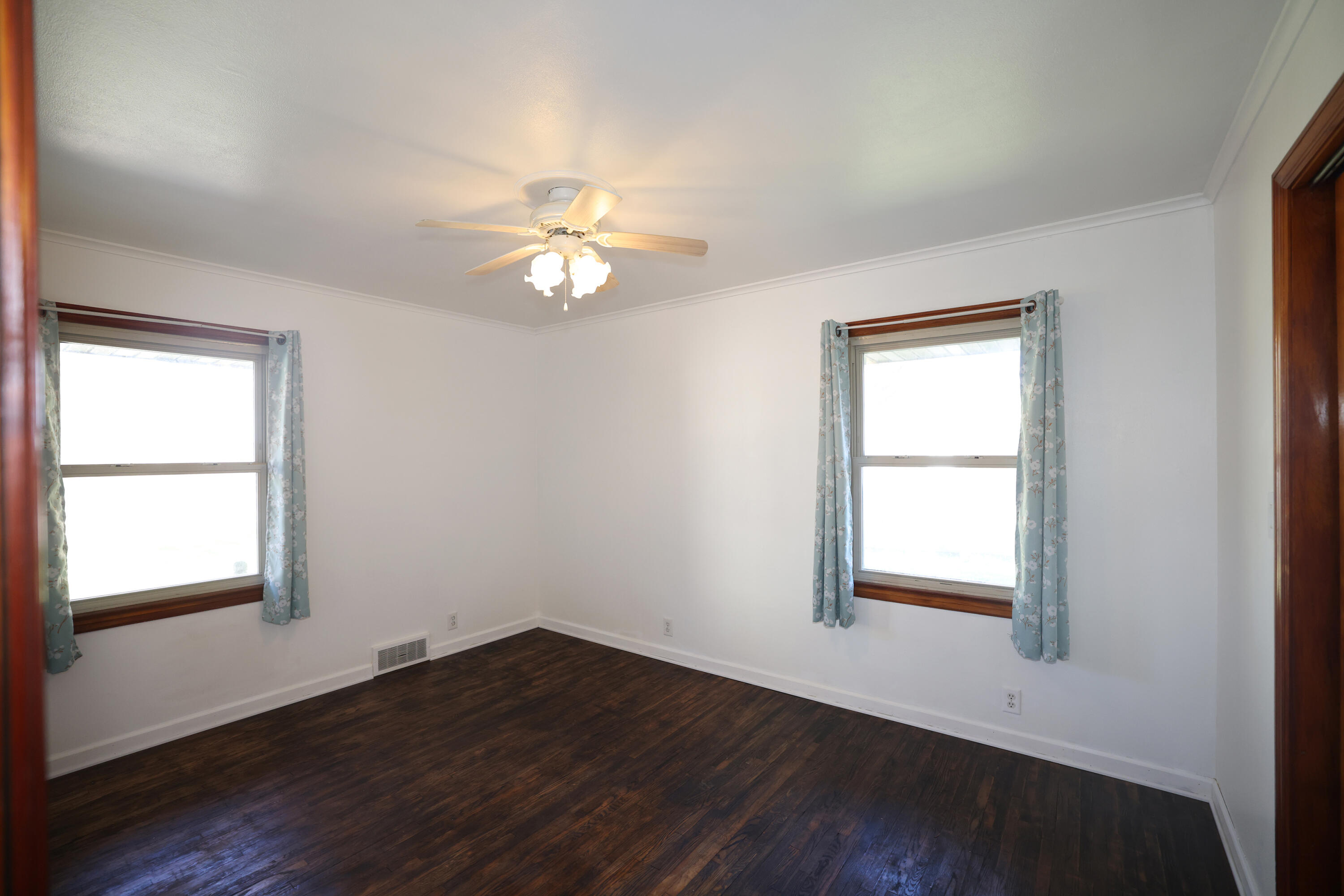28 5th Avenue Nw Property Photo 13
