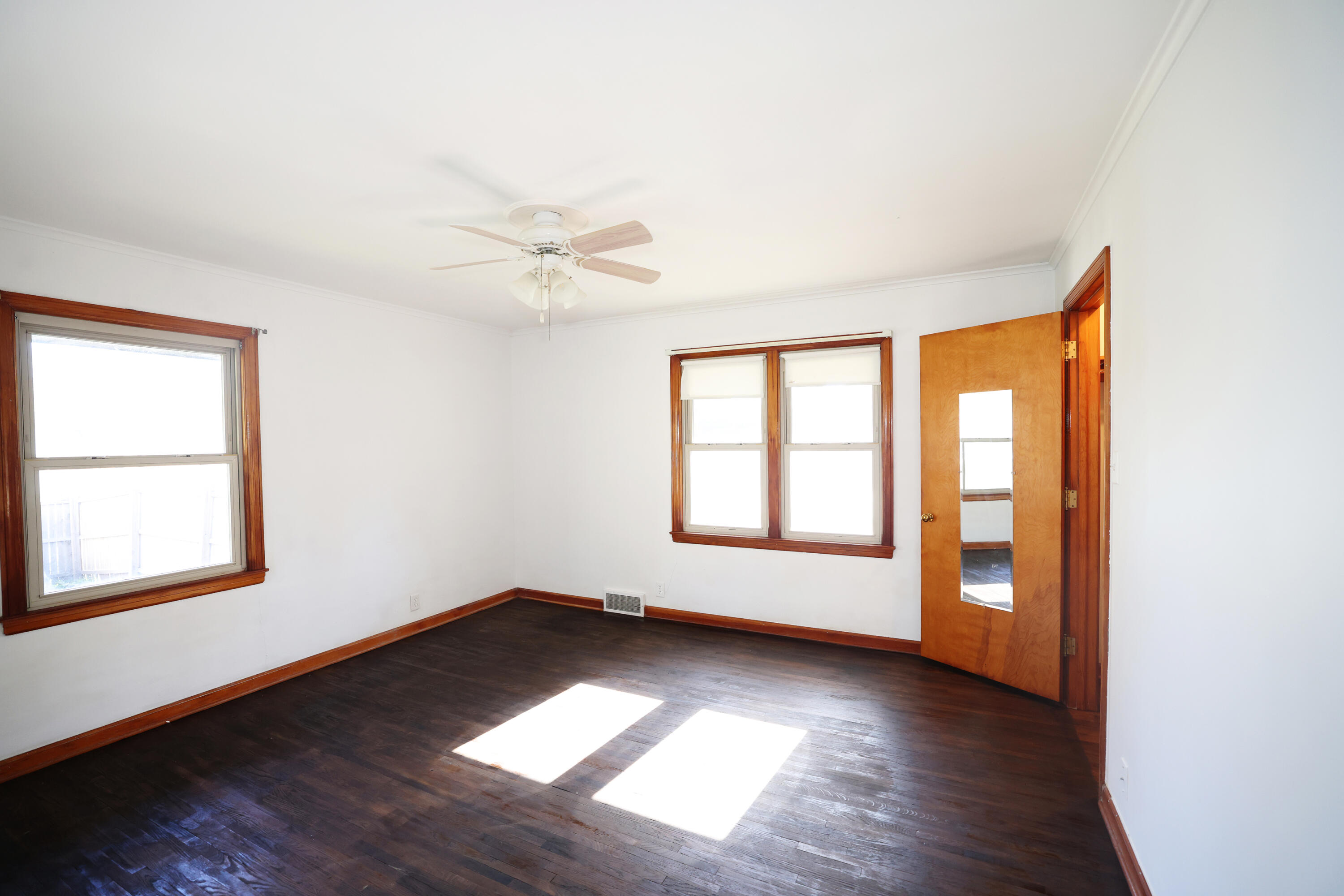 28 5th Avenue Nw Property Photo 14