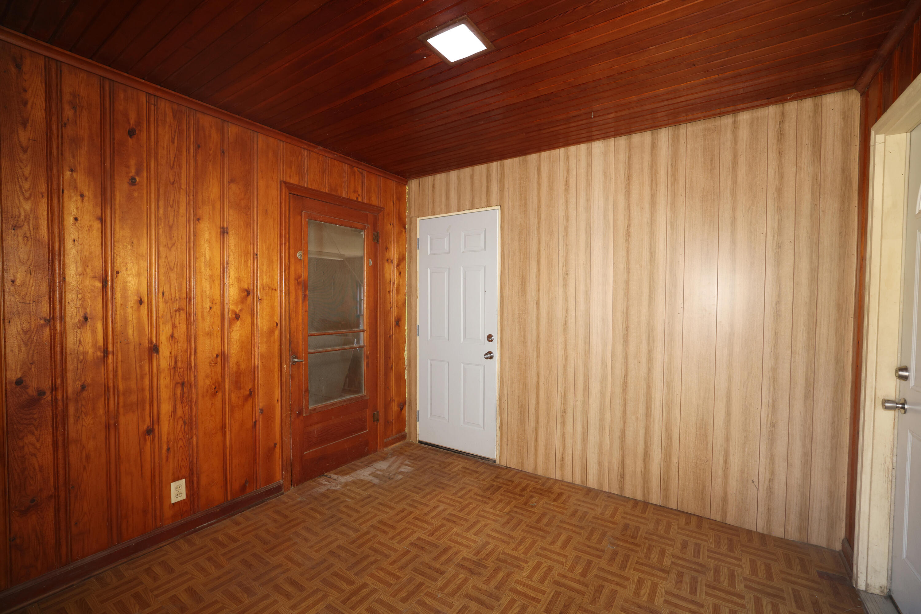 28 5th Avenue Nw Property Photo 25